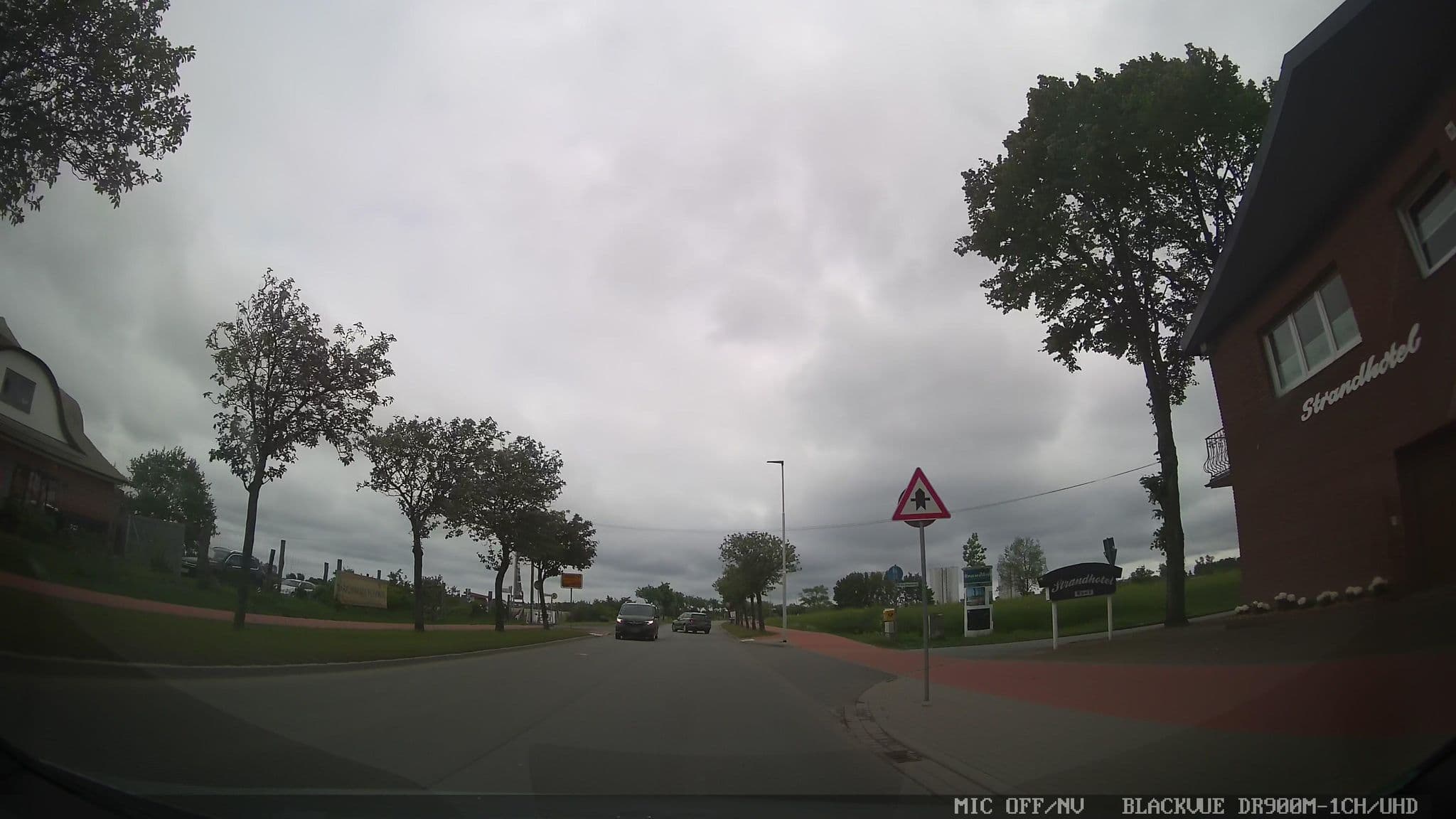 Street view near Strandhotel, Burg auf Fehmarn — © chuck (CC BY-SA · Mapillary)