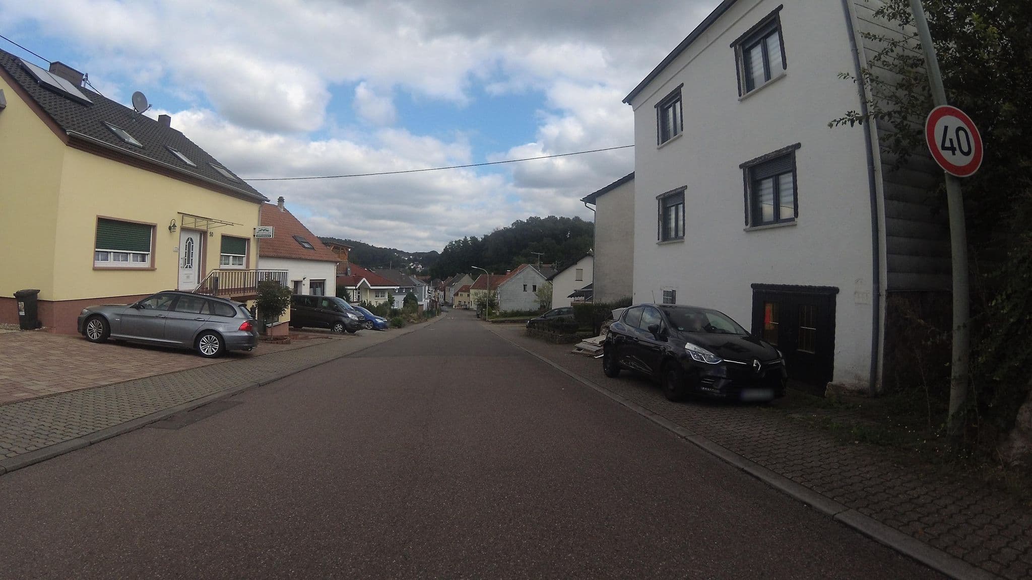 Street view near Landhaus Warndtwald Dependance, Wadgassen — © teddy73 (CC BY-SA · Mapillary)