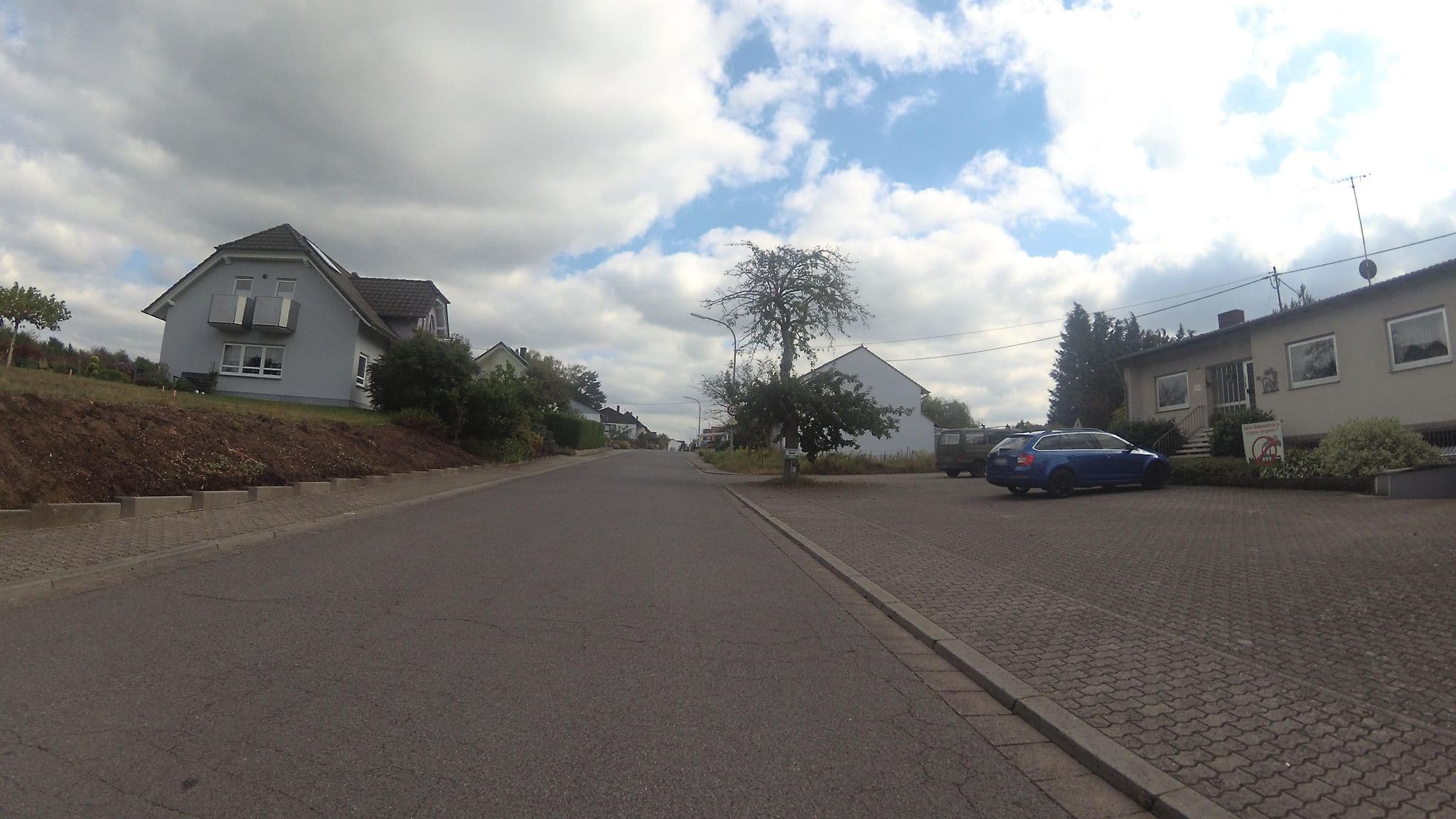 Street view near Fuchsbau, Überherrn — © teddy73 (CC BY-SA · Mapillary)