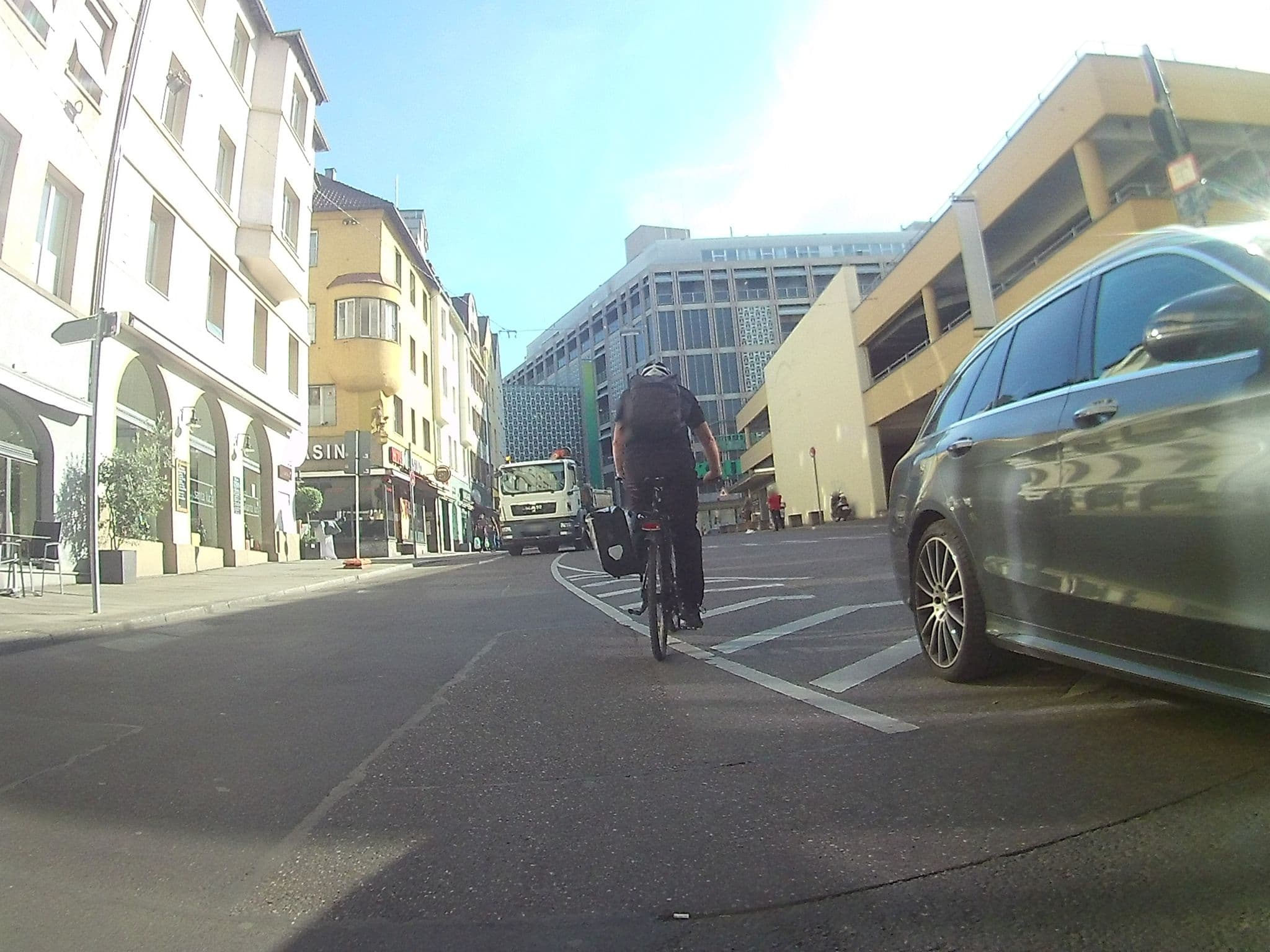 Street view near EmiLu Hotel, Stuttgart — © kaivi (CC BY-SA · Mapillary)