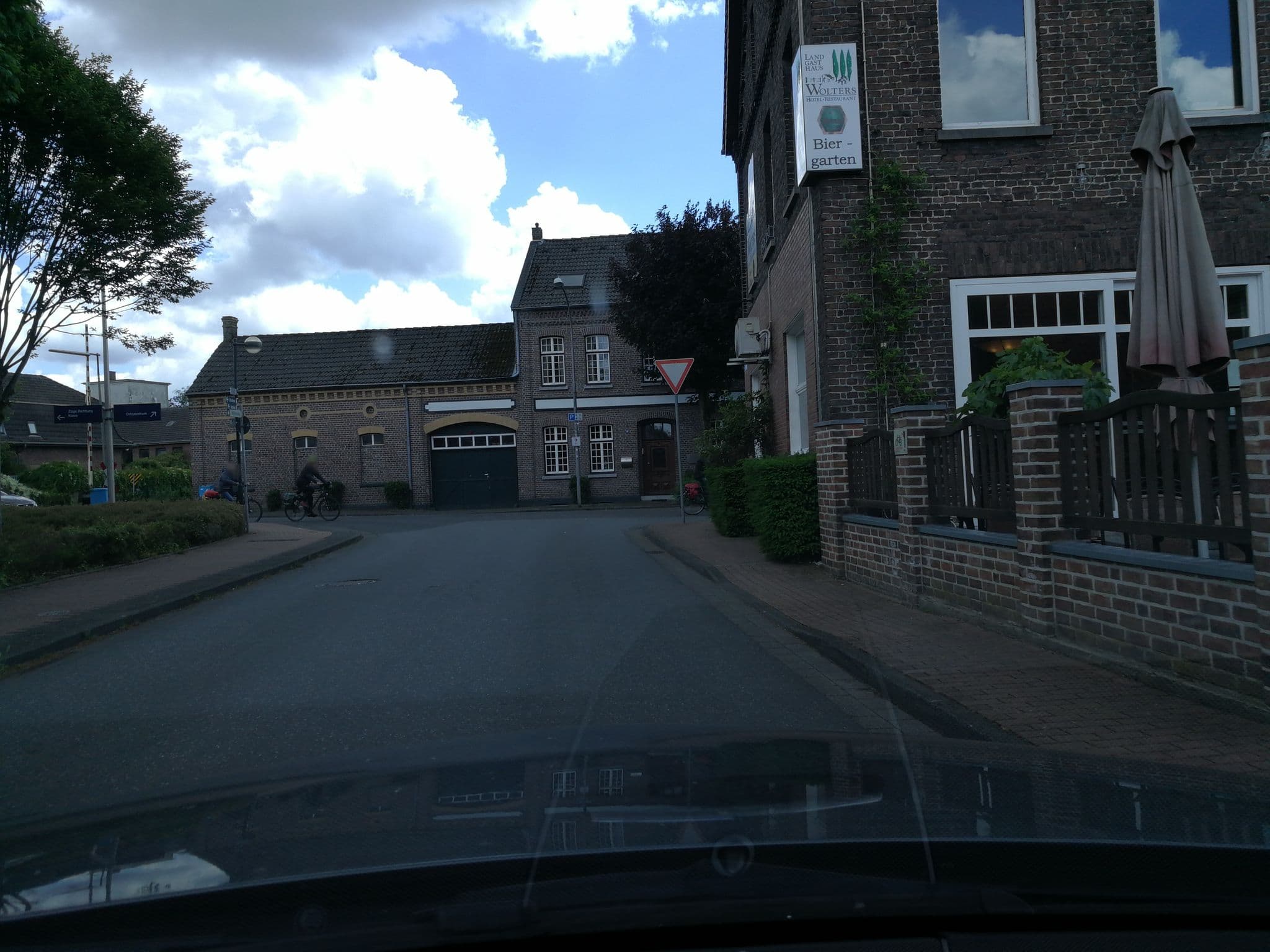 Street view near Hotel Landgasthaus Wolters, Wachtendonk — © jenz (CC BY-SA · Mapillary)