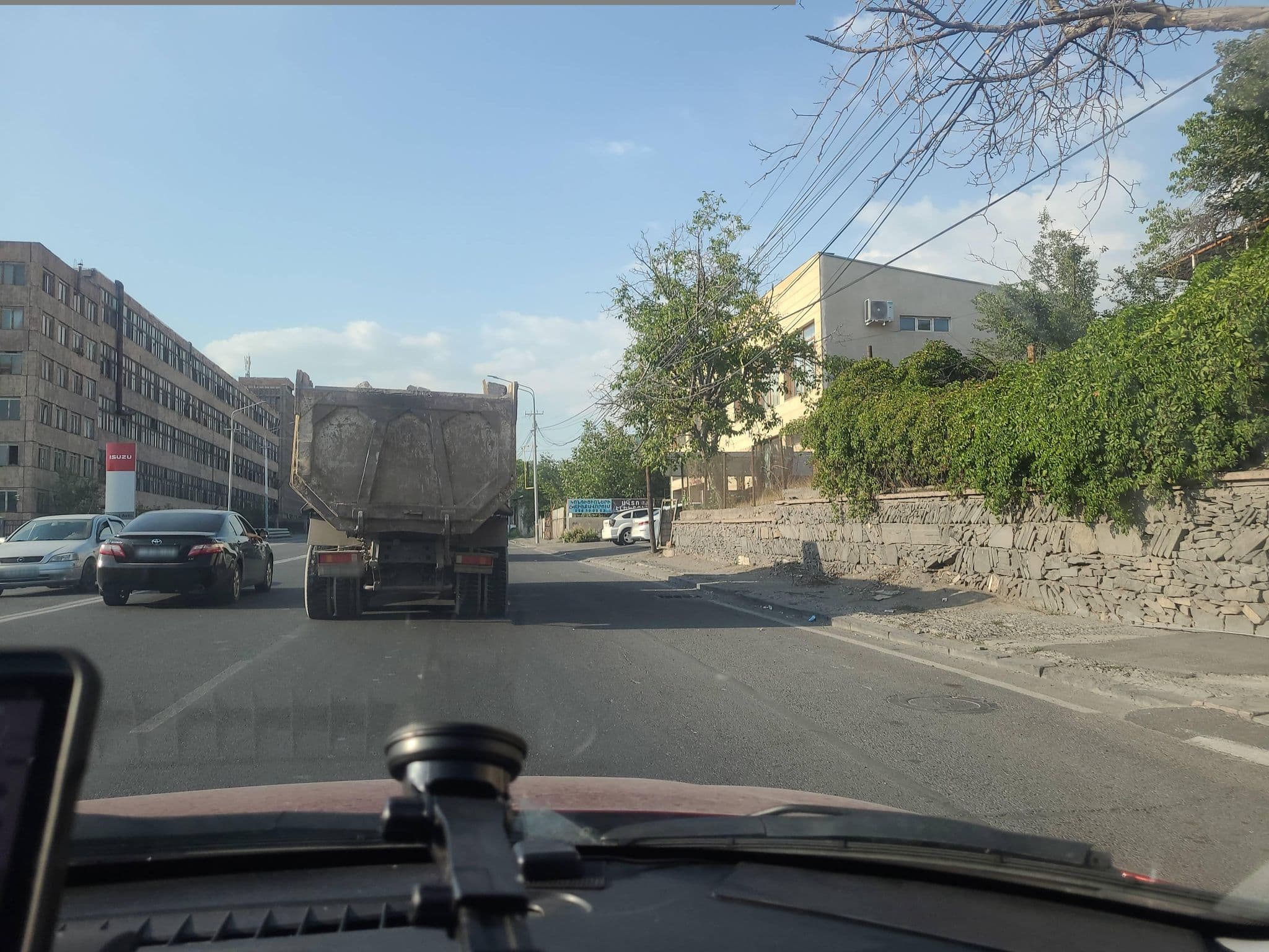 Street view near Palazzo, Kanaker-Zeytun — © noktoborus (CC BY-SA · Mapillary)