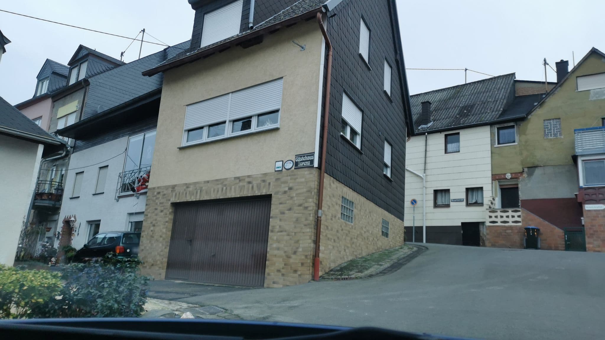 Street view near Gästehaus Lorenz, Piesport — © ma_rt_in (CC BY-SA · Mapillary)