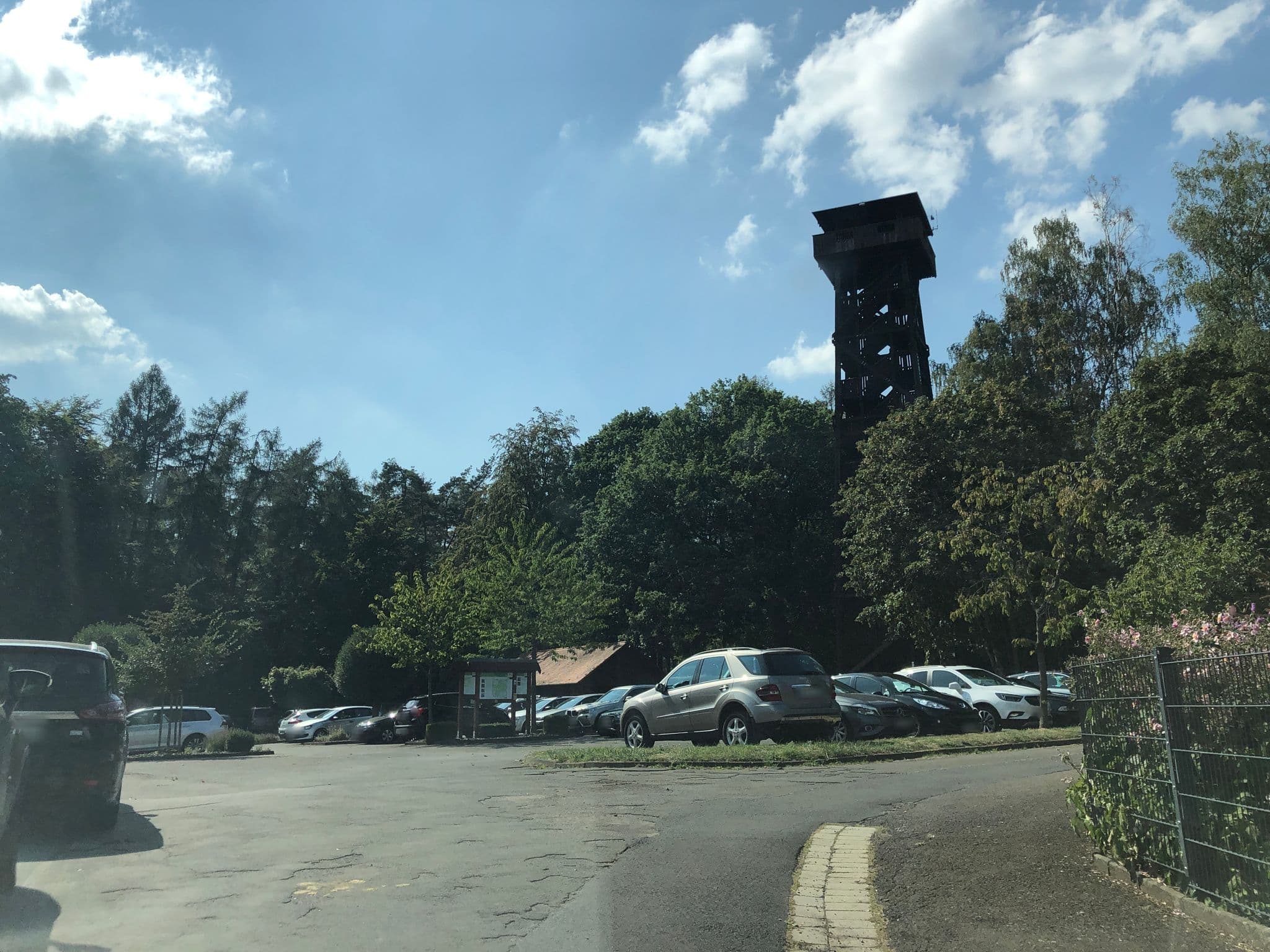 Street view near Waldhotel am Turm, Rauschenberg — © chuck (CC BY-SA · Mapillary)