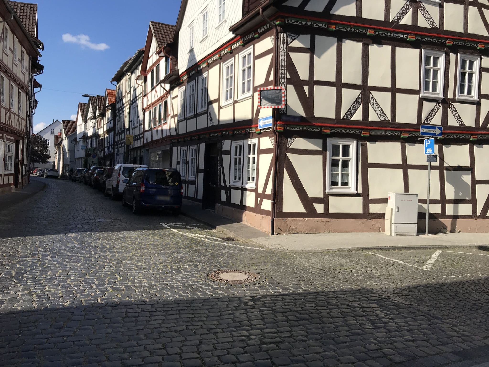 Street view near Pension Frankfurter Hof, Eschwege — © fuldata (CC BY-SA · Mapillary)