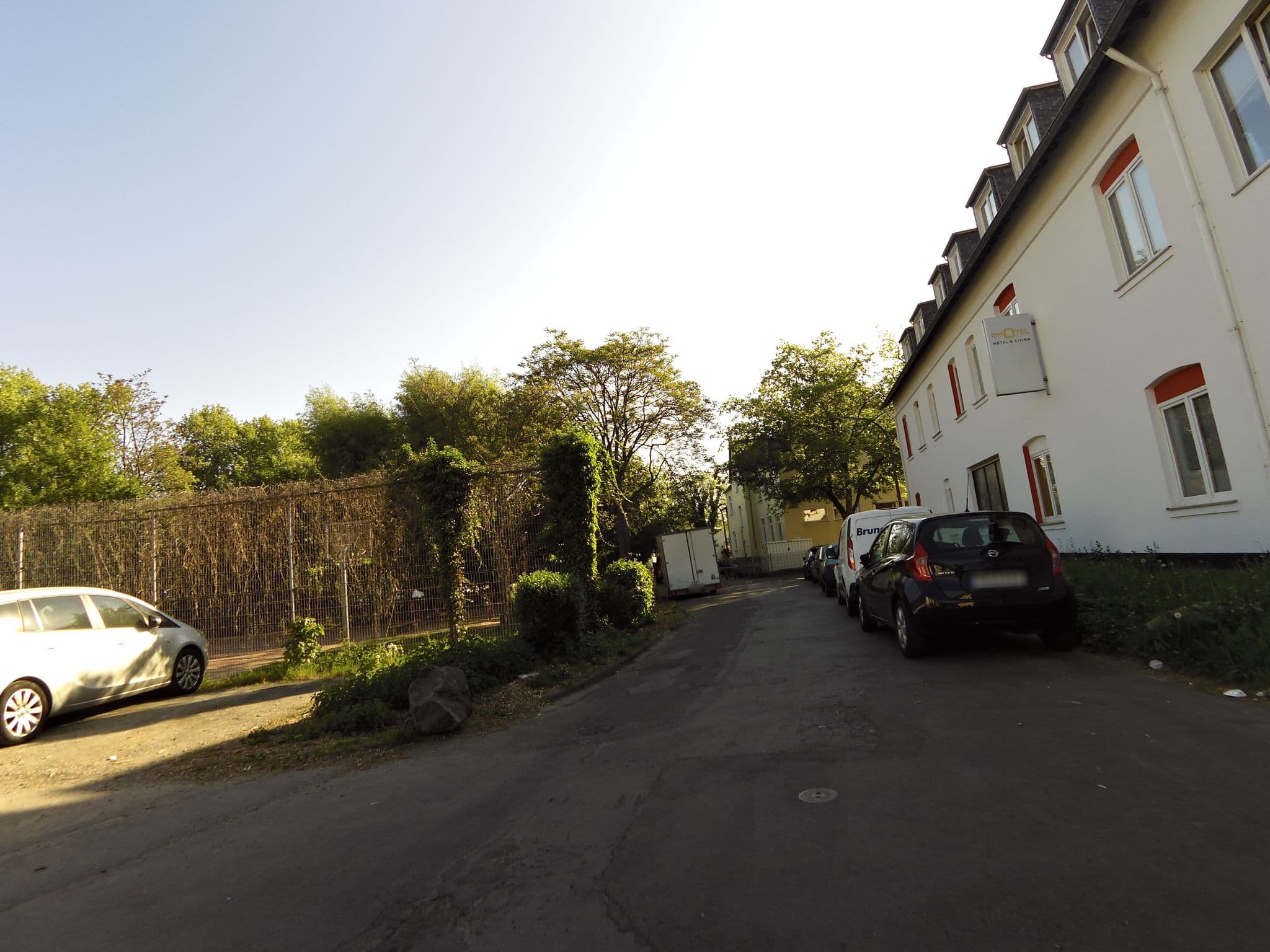 Street view near GHOTEL living, Friesdorf — © bitnapper (CC BY-SA · Mapillary)