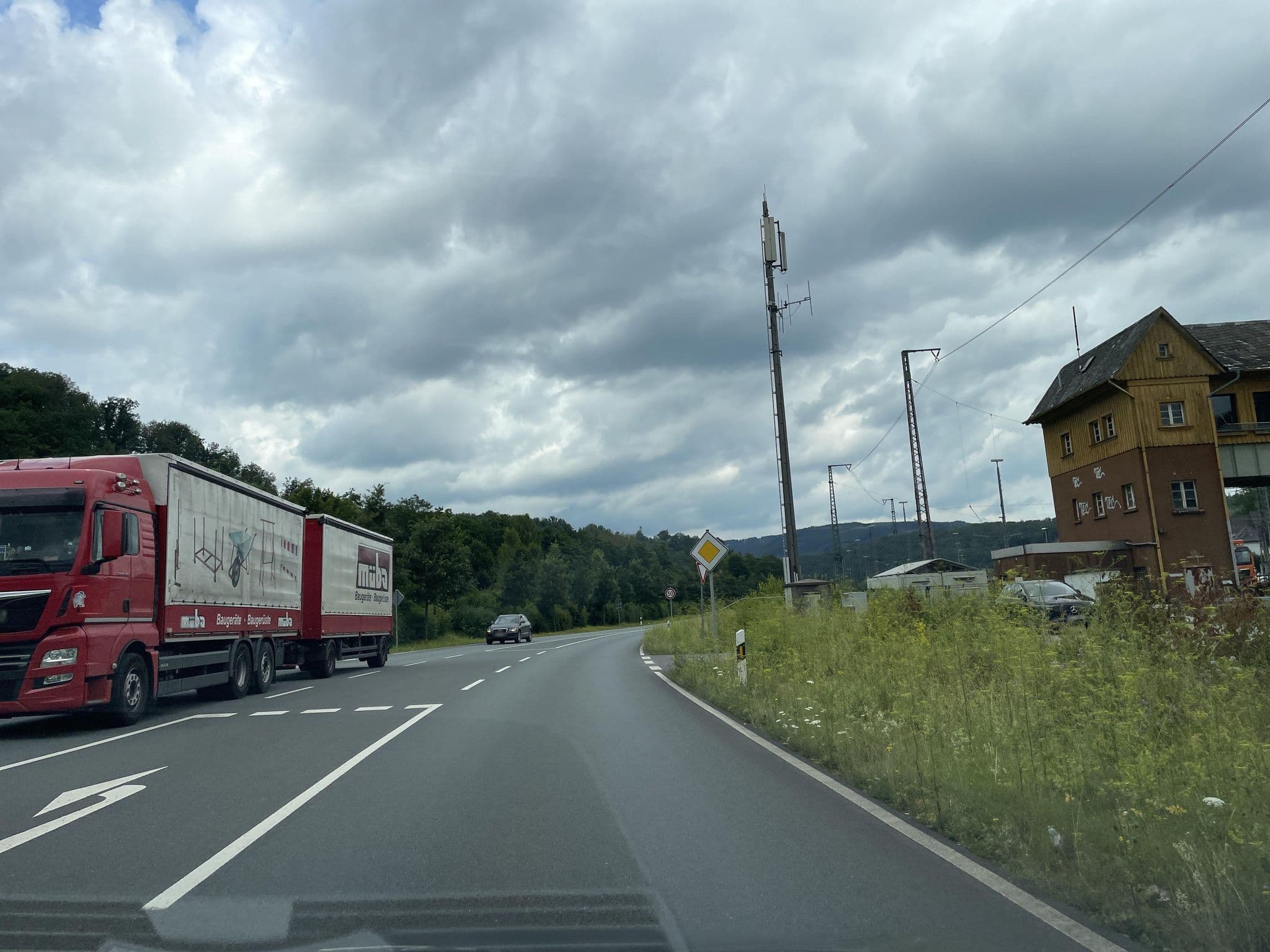 Street view near Wohnmobilstellplatz Lennepark Finnentrop, Finnentrop — © baldur80 (CC BY-SA · Mapillary)
