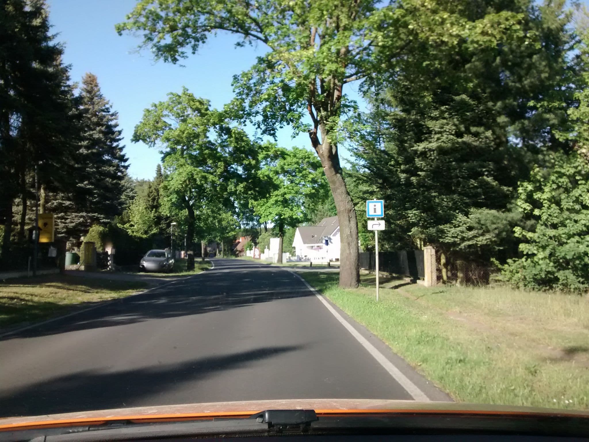 Street view near Pension Friederike, Rauen — © moenk (CC BY-SA · Mapillary)