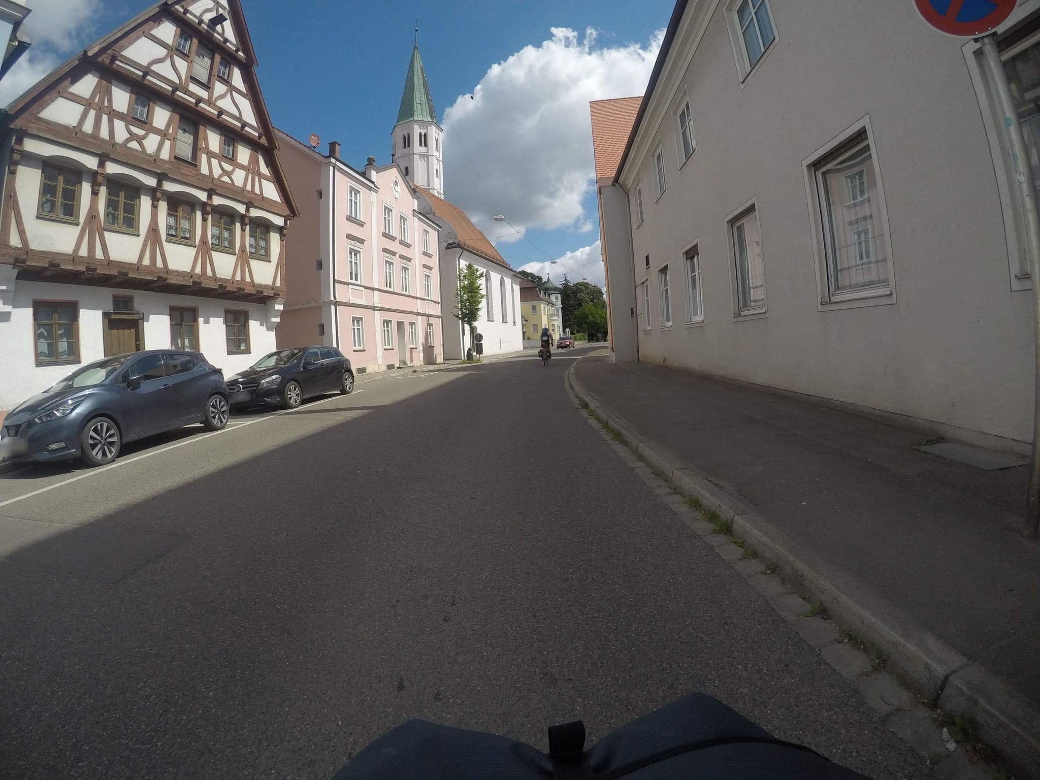 Street view near Hotel Rose, Lauingen — © mfa (CC BY-SA · Mapillary)
