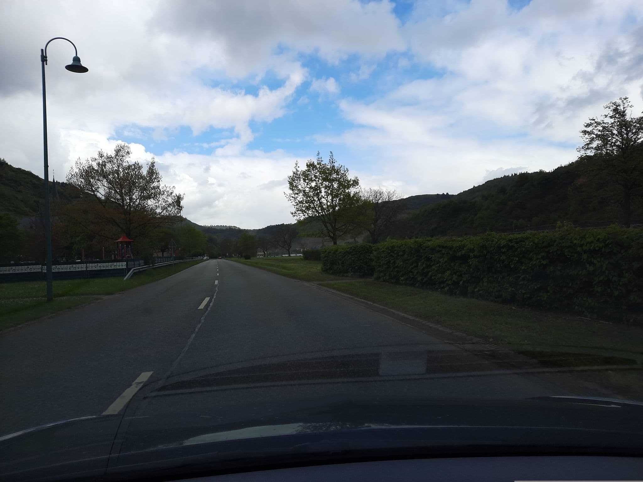 Street view near St. Aldegund, Bullay — © Lowiekse (CC BY-SA · Mapillary)