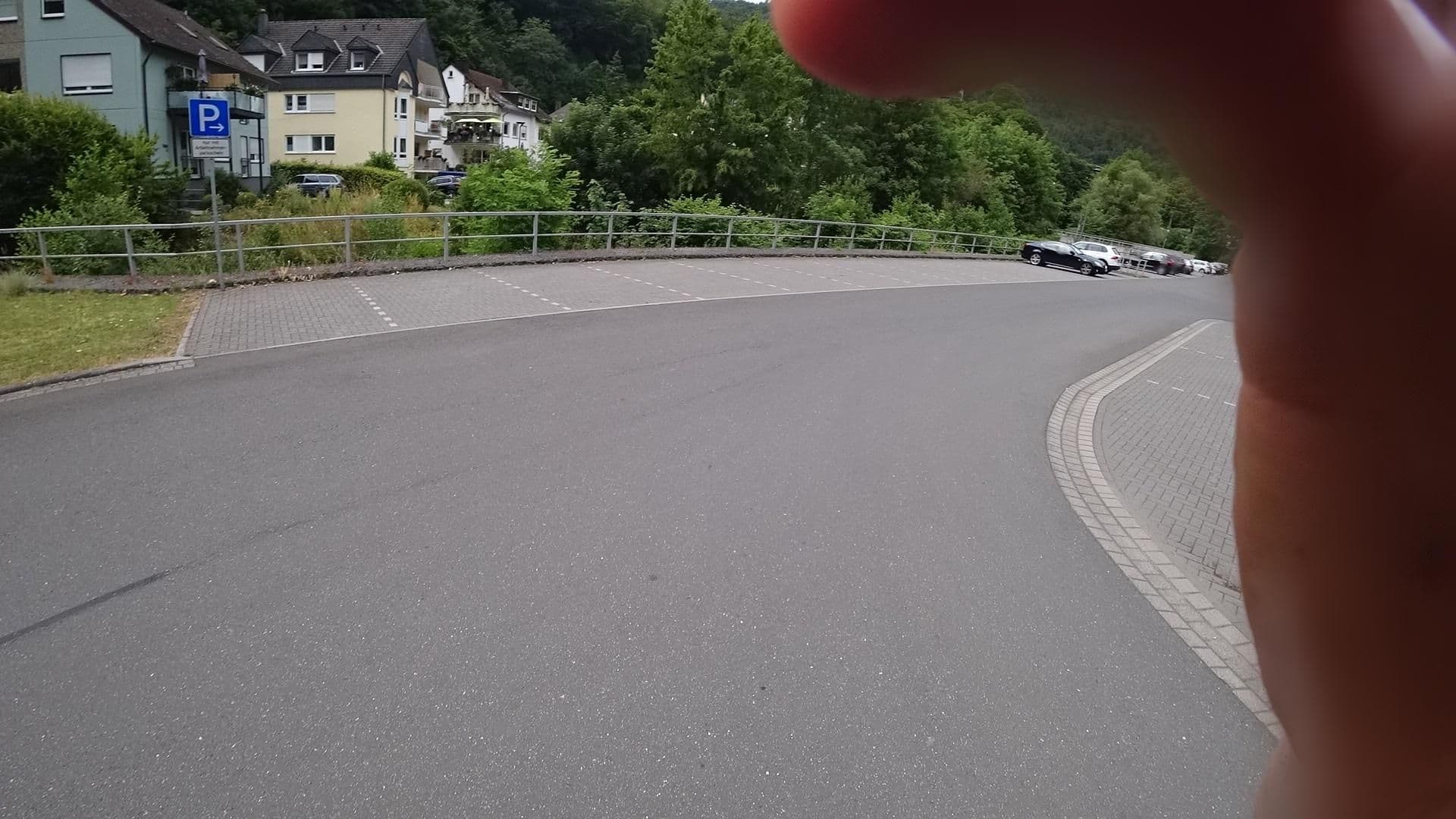 Street view near Wohnmobilstellplatz Bad Bertrich, Bausendorf — © PSMSLP (CC BY-SA · Mapillary)