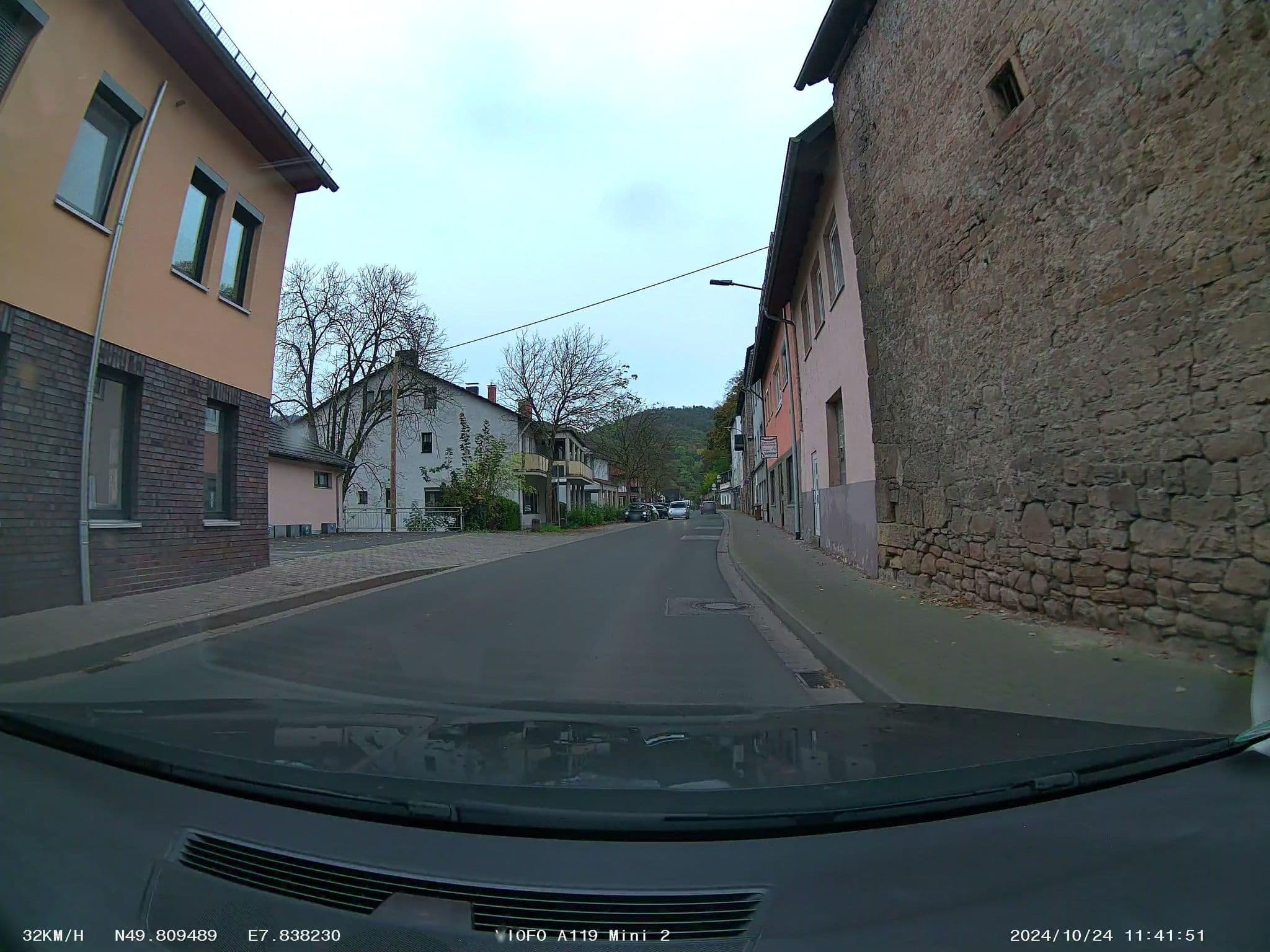 Street view near Weinhotel Schneider, Bad Münster am Stein-Ebernburg — © soulcover (CC BY-SA · Mapillary)