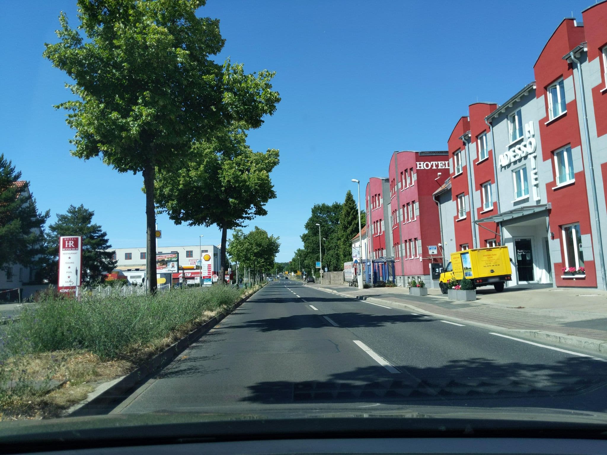 Street view near Adesso Hotel Schweizer Hof, Göttingen — © littlefool (CC BY-SA · Mapillary)