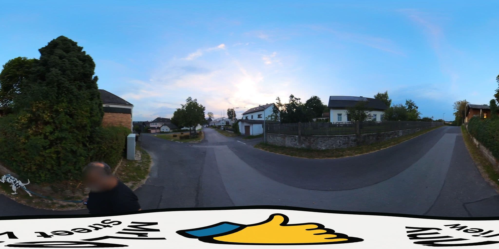 Street view near Gasthof zum weißen Roß, Pechbrunn — © Mrlenny (CC BY-SA · Mapillary)