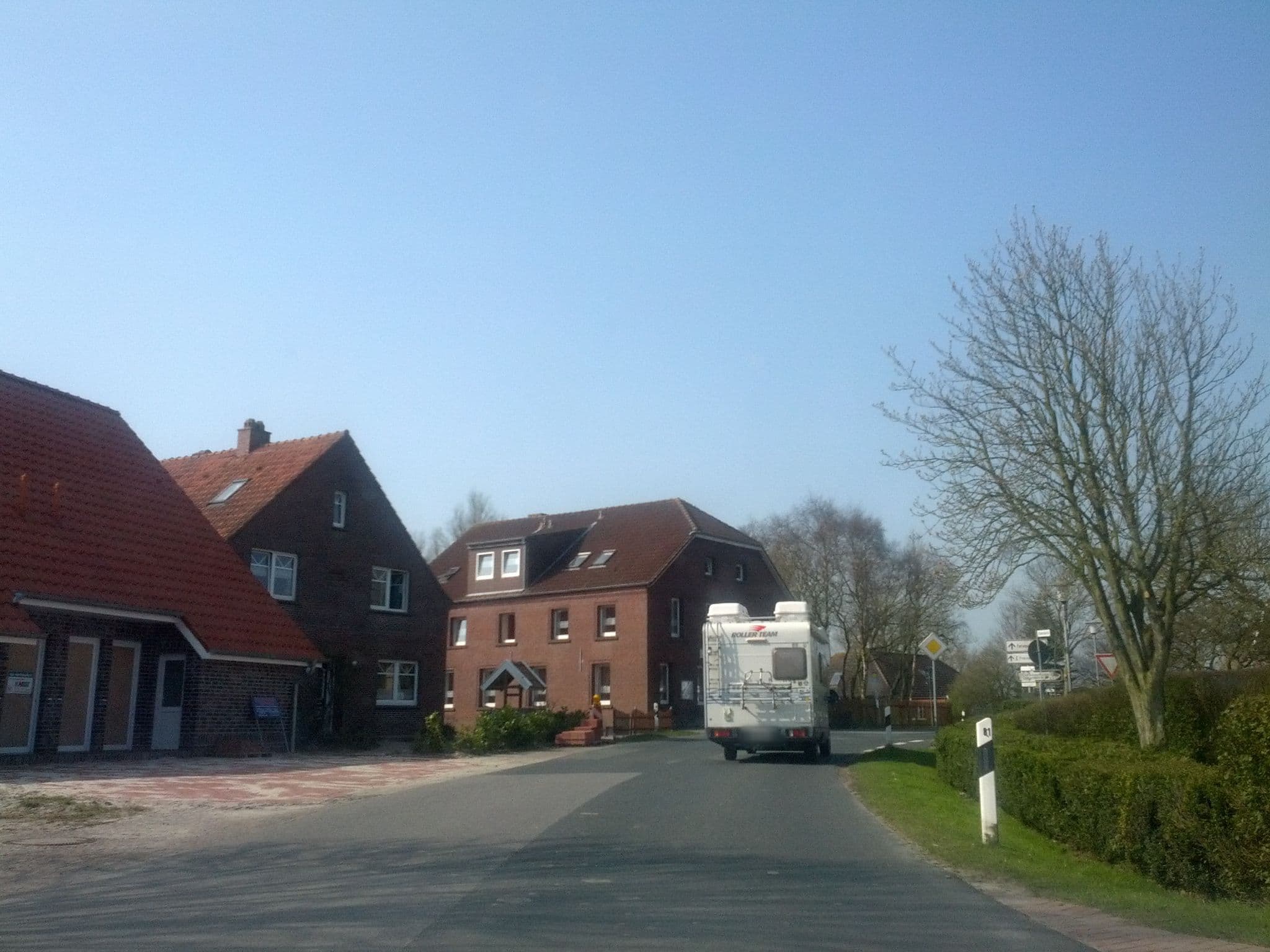 Street view near Seesturm 5-8, Dornum — © zoegglmeyr (CC BY-SA · Mapillary)