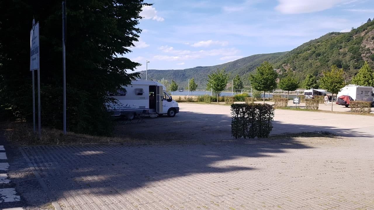 Street view near Reisemobil Sonnenstrand Bacharach, Bacharach — © changchun1 (CC BY-SA · Mapillary)