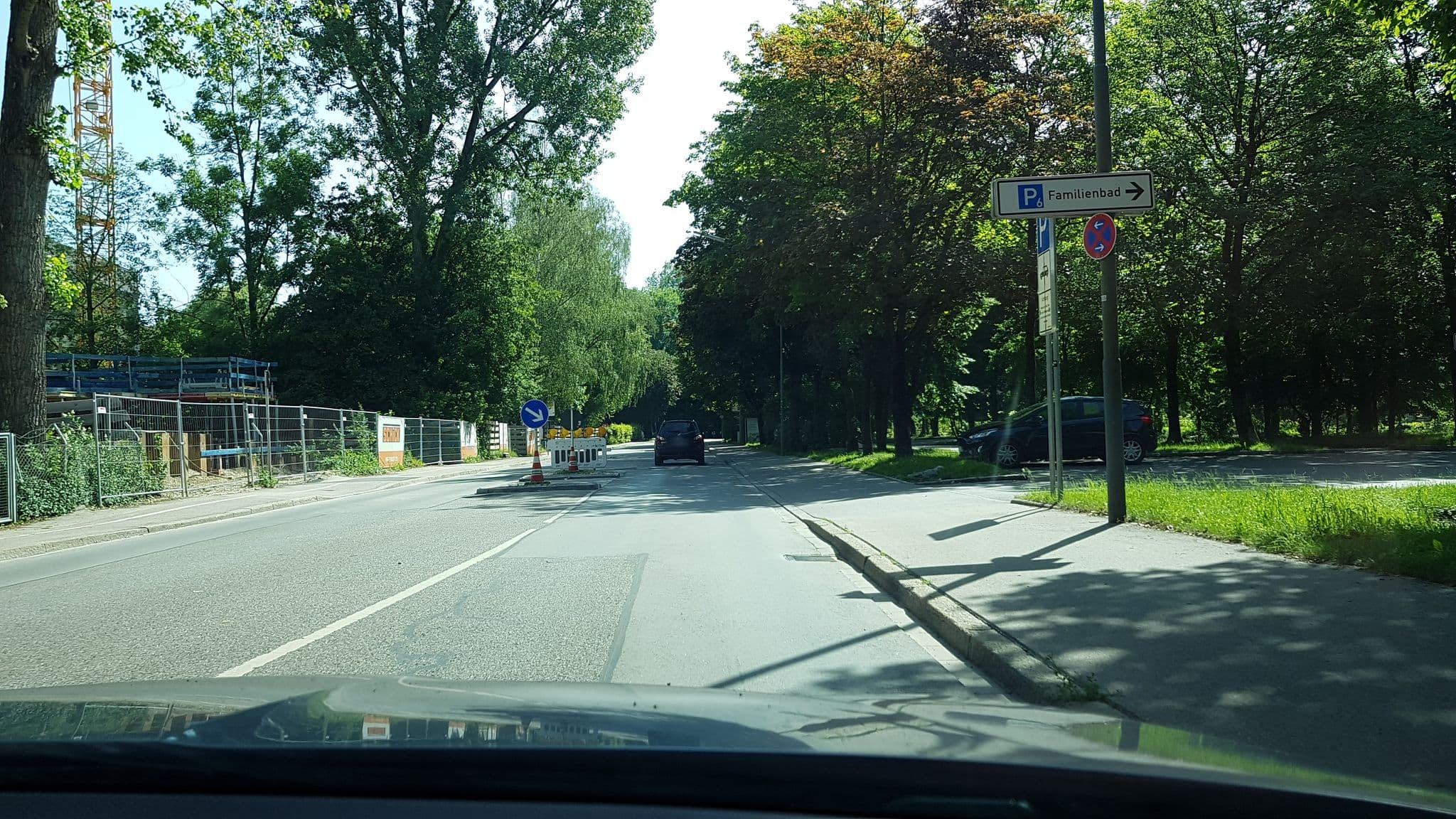 Street view near Freibad-Parkplatz, Dachau — © danielsarba (CC BY-SA · Mapillary)