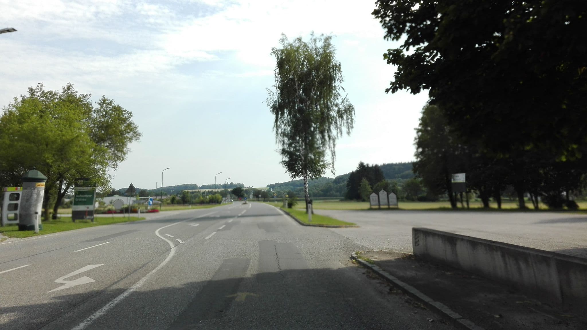 Street view near Landgasthof Kammerhof, Hofstetten — © suriv (CC BY-SA · Mapillary)