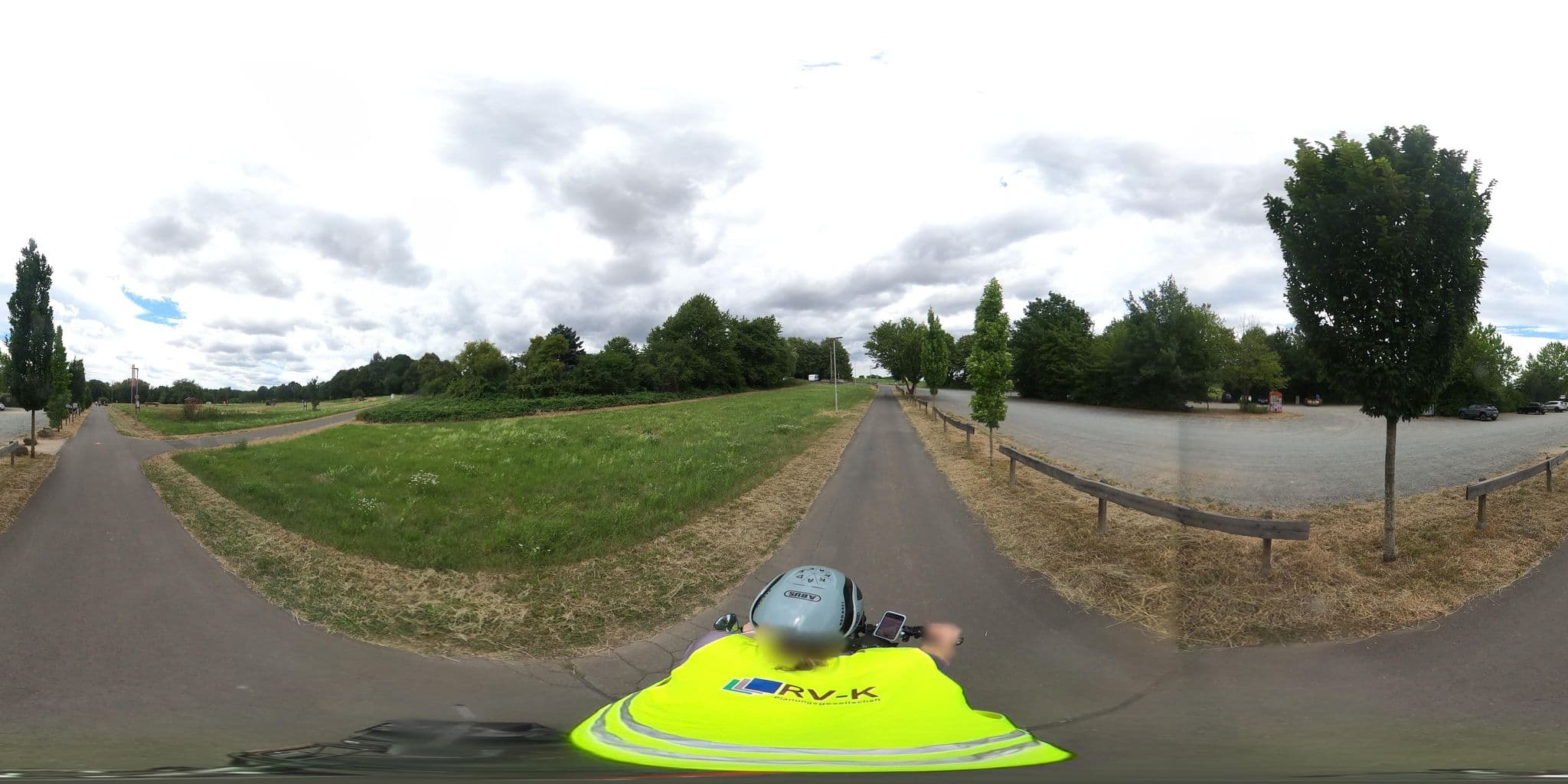 Street view near Stellplatz Wölfersheimer See, Wölfersheim — © Planungsgesellschaft_RV-K (CC BY-SA · Mapillary)