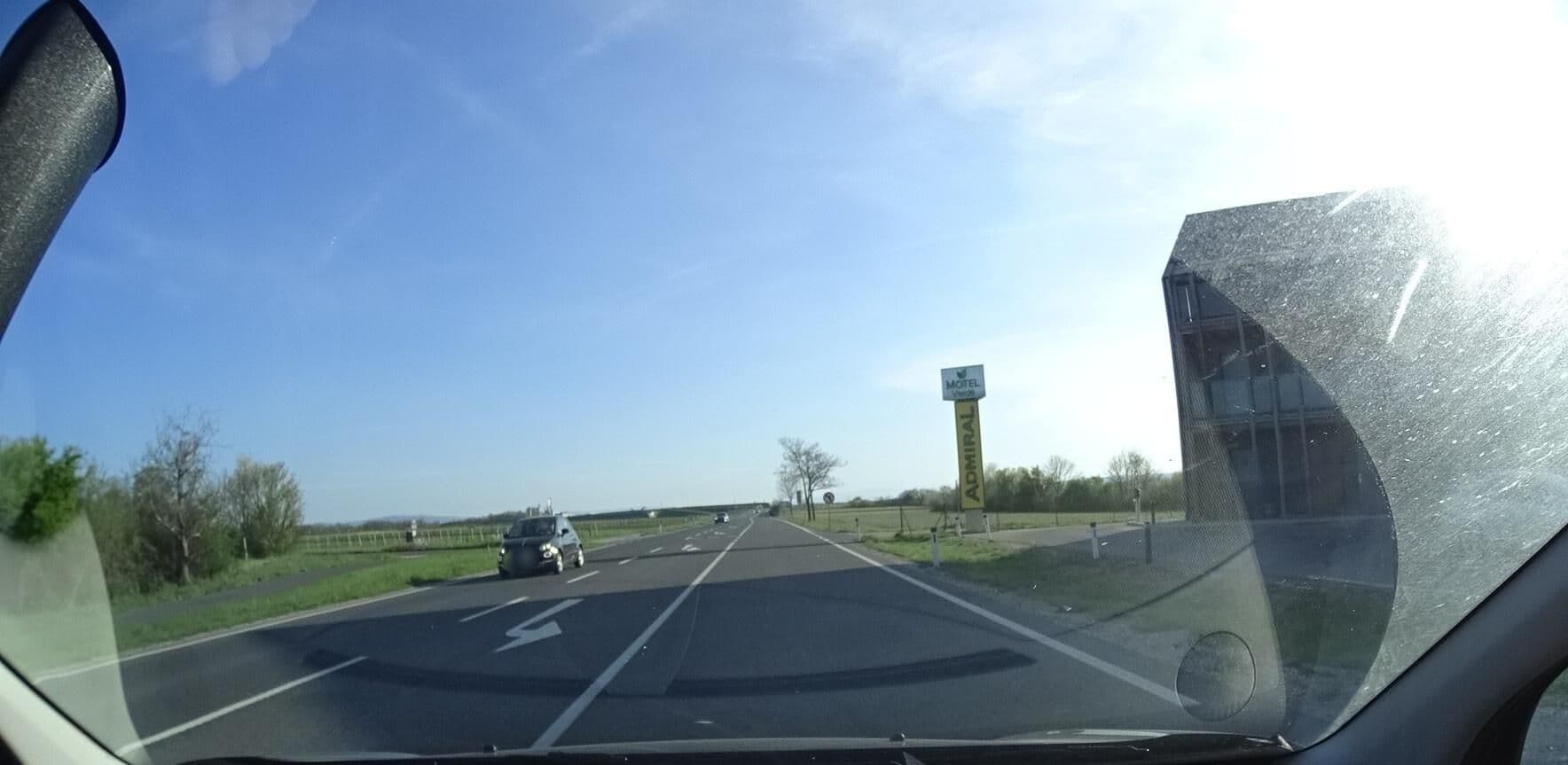 Street view near Motel Verde, Schönau an der Triesting — © bbdr (CC BY-SA · Mapillary)