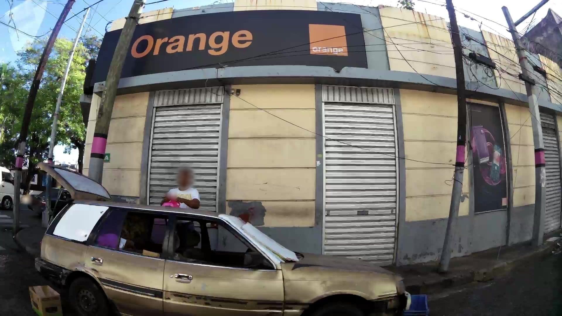 Street view near Hotel Discovery, Santo Domingo — © kaartcam (CC BY-SA · Mapillary)