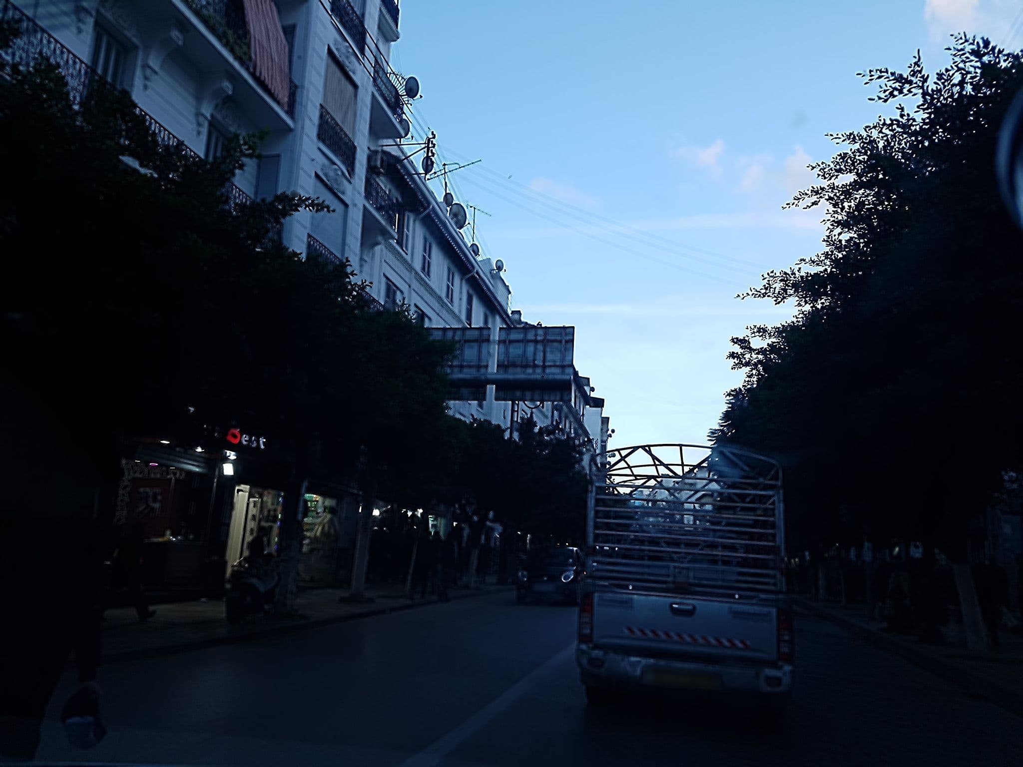Street view near Hôtel Moulin, Algiers — © daoudyezri (CC BY-SA · Mapillary)