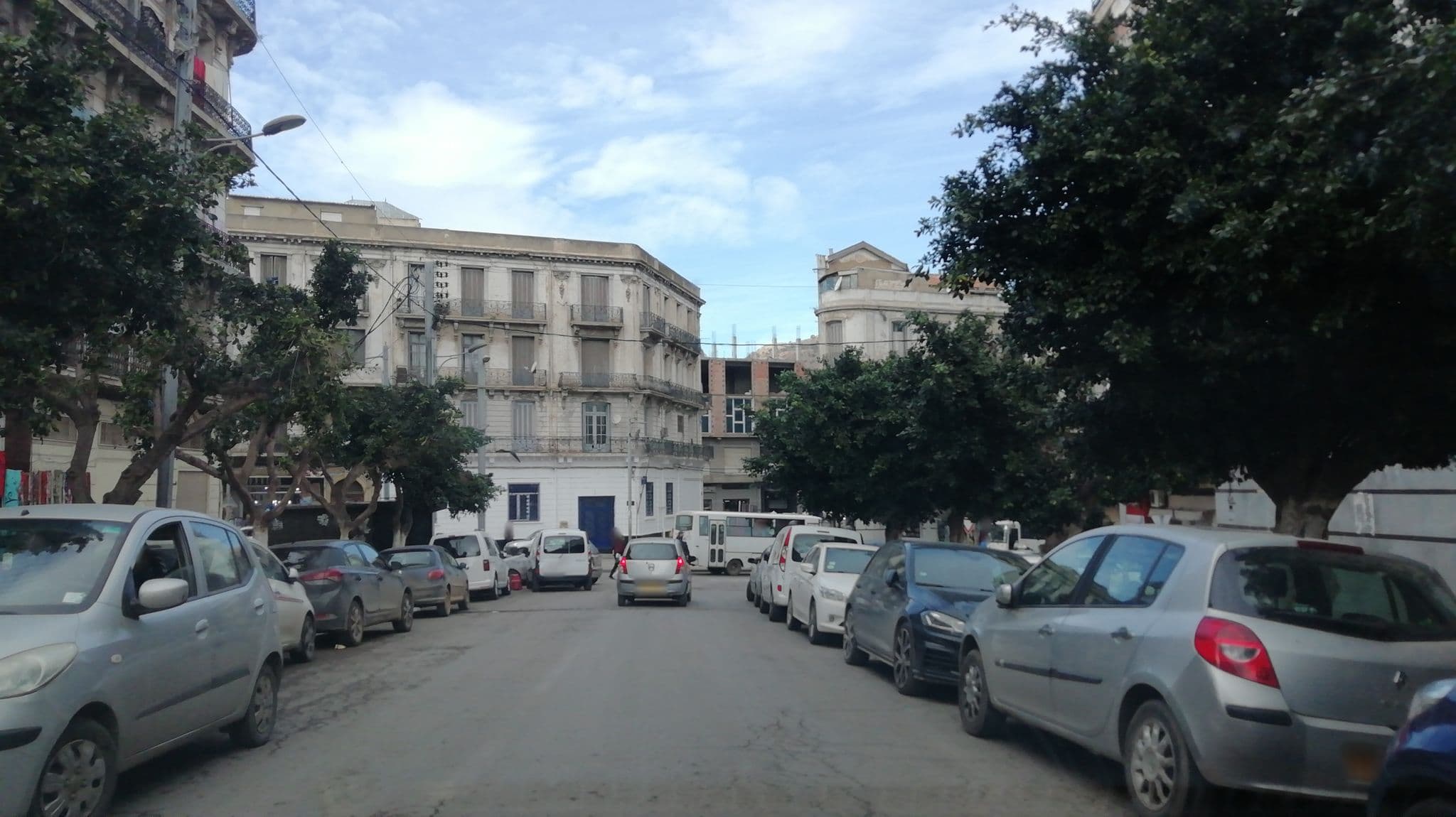 Street view near Les Ambassadeurs, Oran — © mapdz (CC BY-SA · Mapillary)