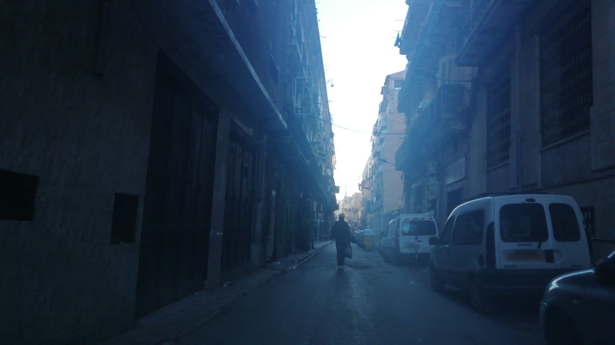 Street view near Hôtel Khalid, Oran — © mapdz (CC BY-SA · Mapillary)