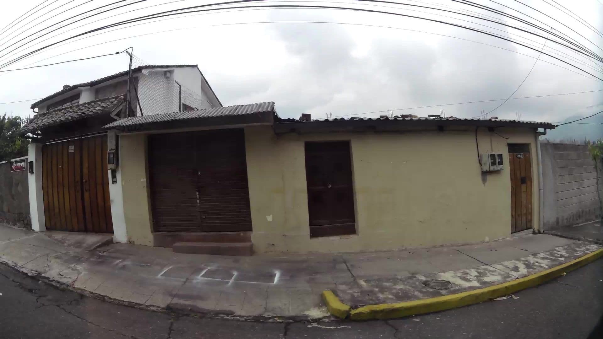 Street view near Suites LeFontane, Quito