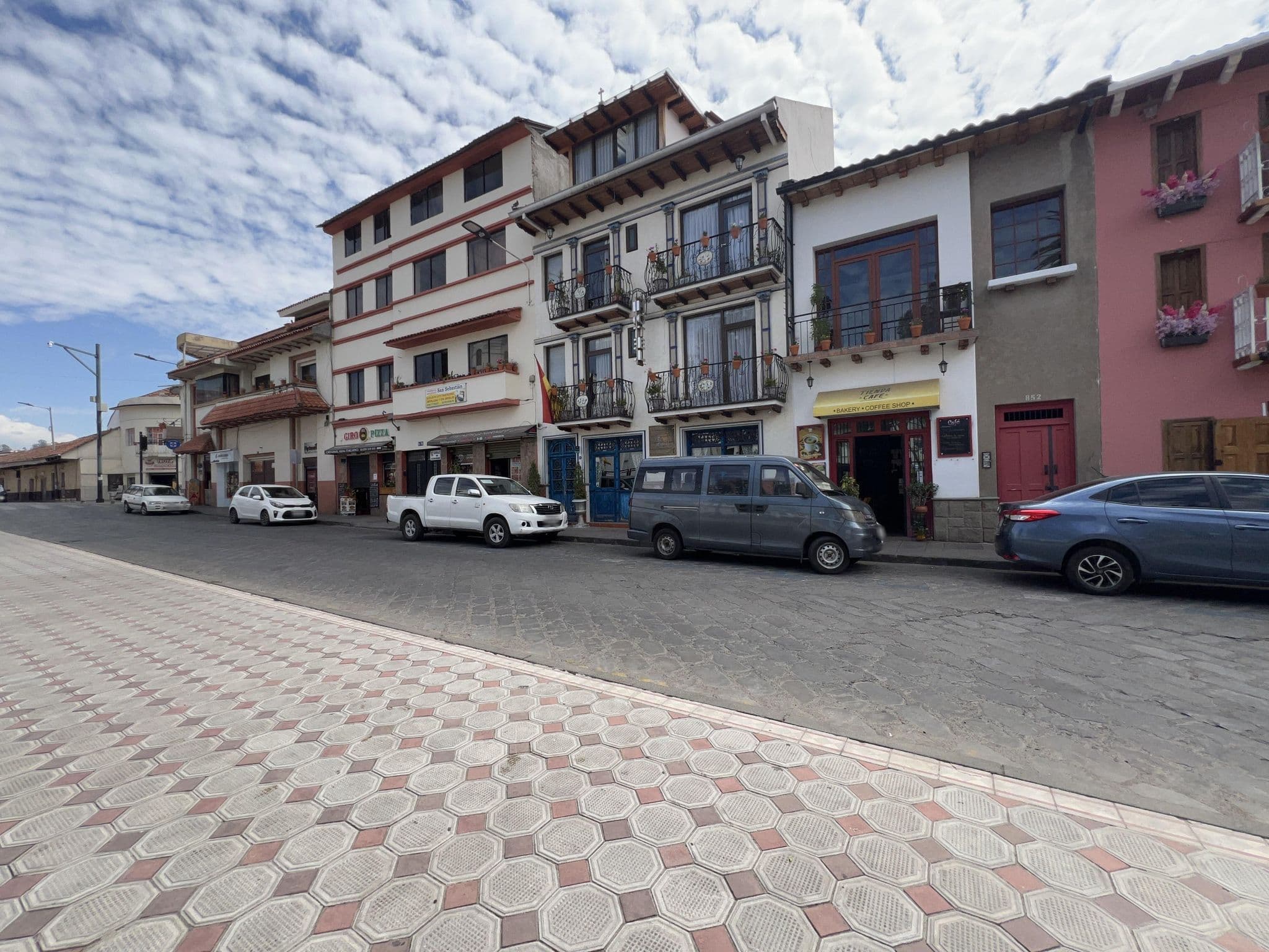 Street view near Azul de la Plaza, Cuenca