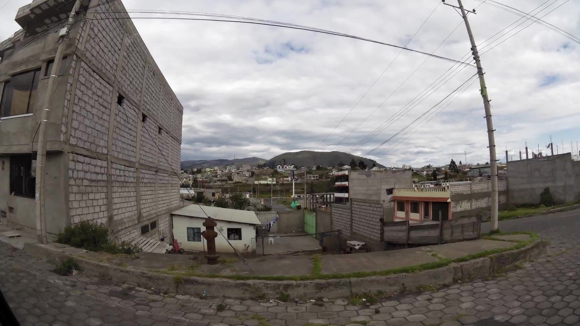 Street view near Habitaciones 6, Latacunga — © kaartcam (CC BY-SA · Mapillary)