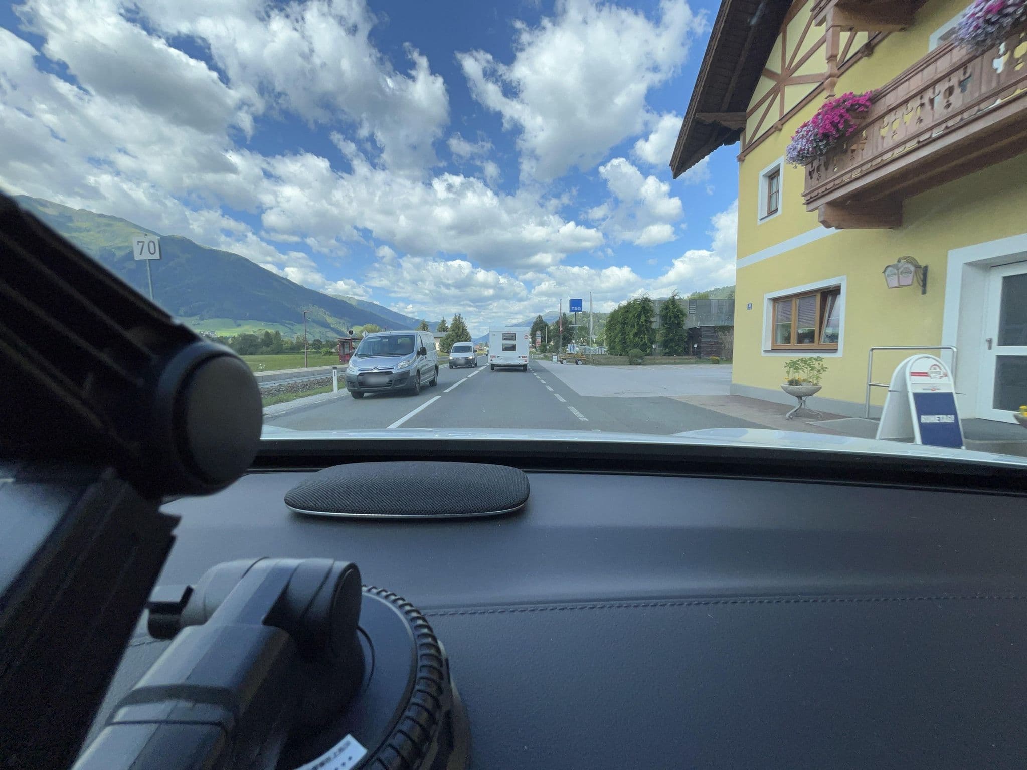 Street view near Gasthof Schweizerhaus, Stuhlfelden — © lin_wang (CC BY-SA · Mapillary)