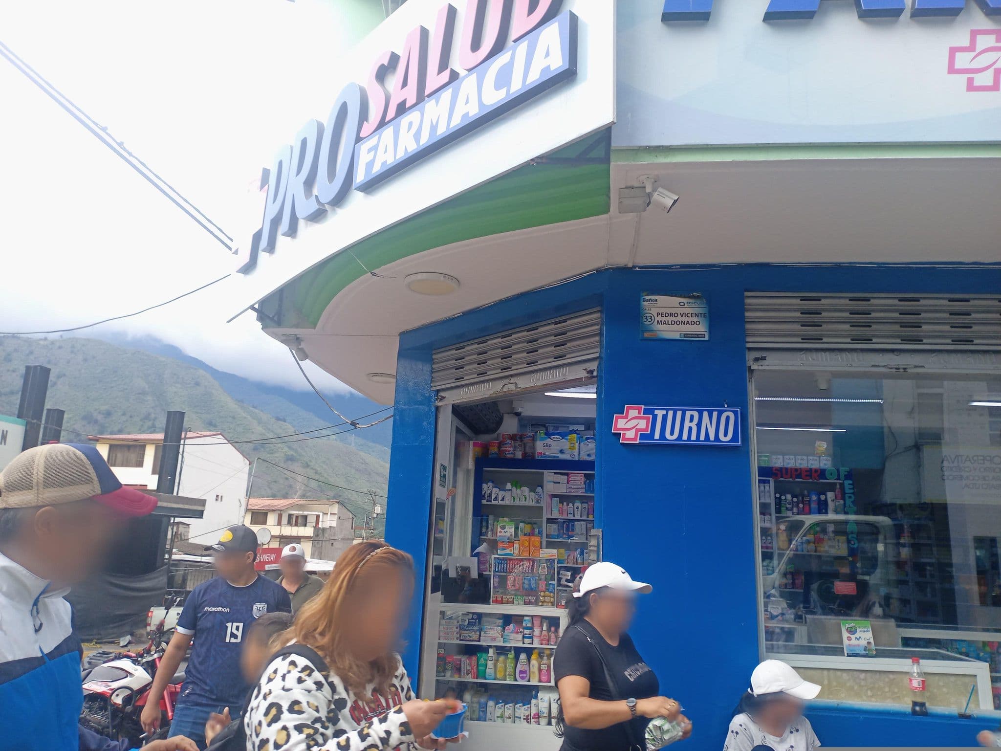 Street view near Hostal Dulce amanecer, Baños — © evelynquilca (CC BY-SA · Mapillary)