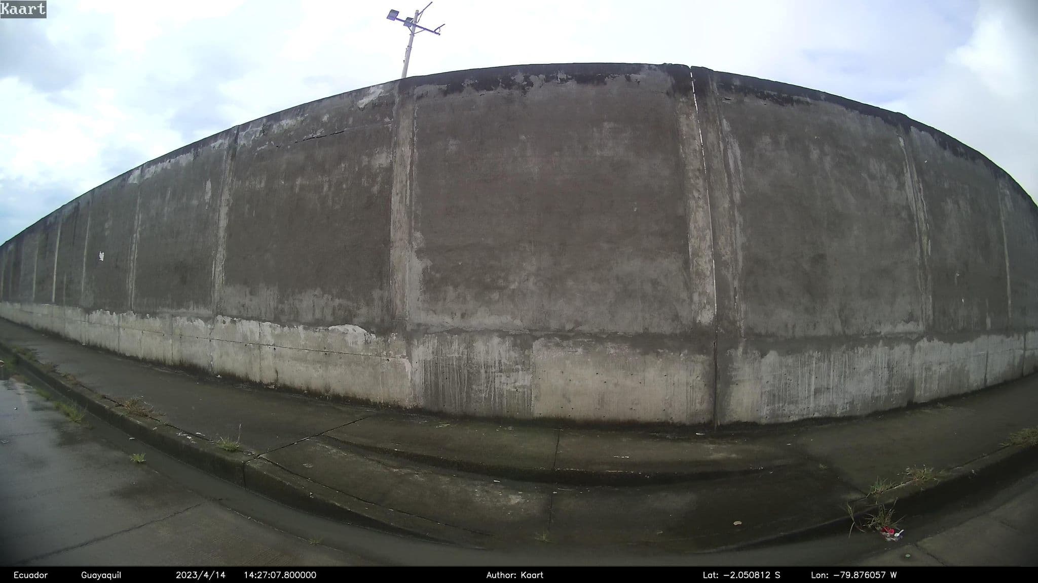Street view near Explanada "El Dorado", Eloy Alfaro — © kaart_2 (CC BY-SA · Mapillary)