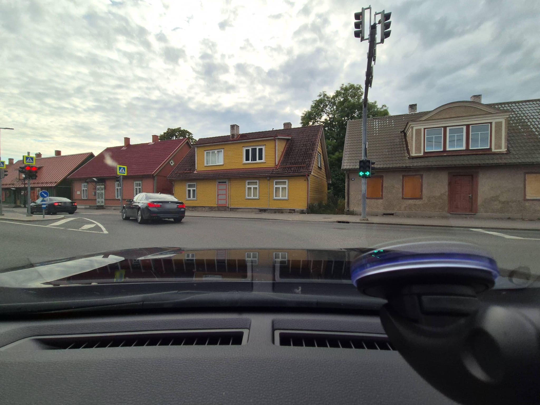 Street view near Hotell Centrum, Viljandi — © Apirnus (CC BY-SA · Mapillary)