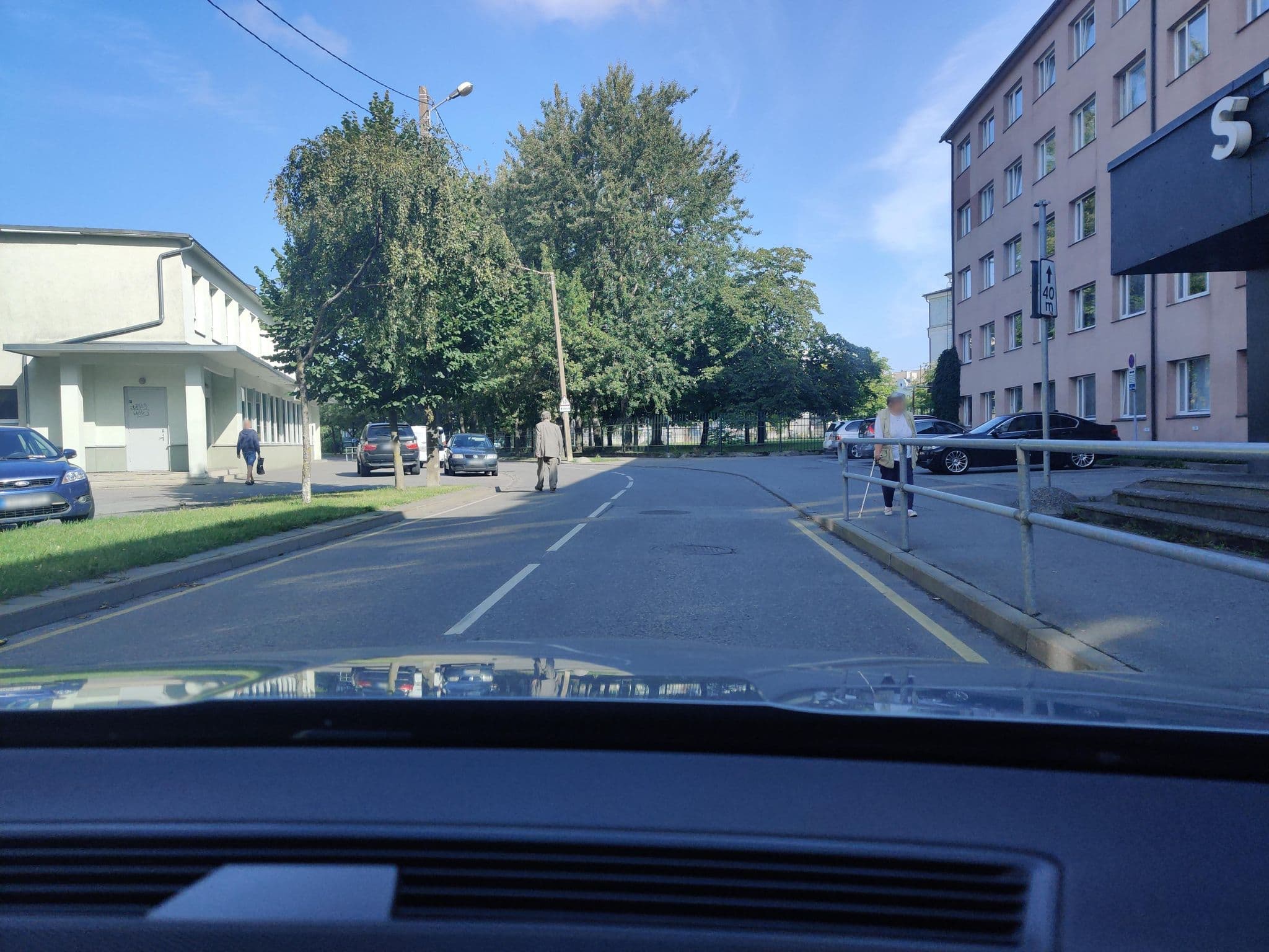 Street view near Stroomi residents, Põhja-Tallinn — © jarelevalve (CC BY-SA · Mapillary)
