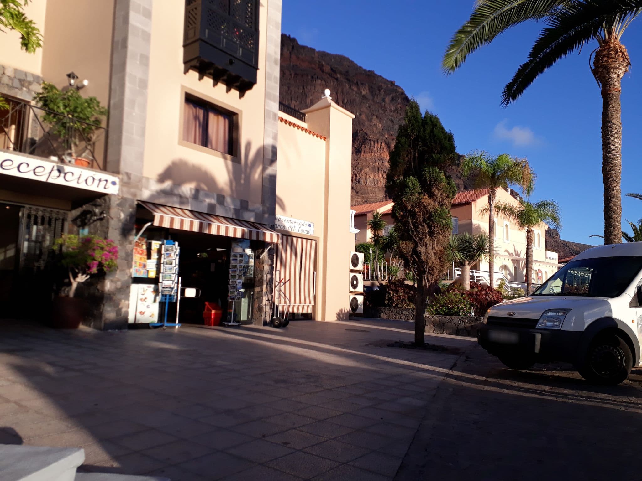 Street view near Apartamentos Baja del Secreto, Alajeró — © sp4rkie (CC BY-SA · Mapillary)