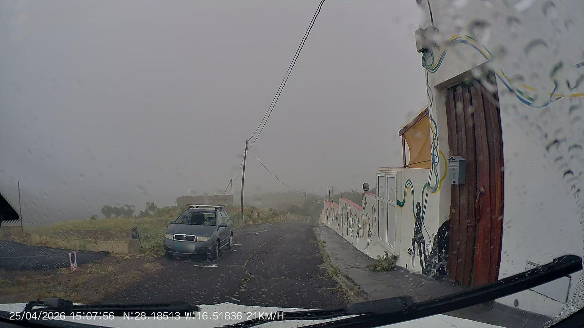 Street view near BaseCamp Ortiz, Lomo de Arico — © AR88 (CC BY-SA · Mapillary)