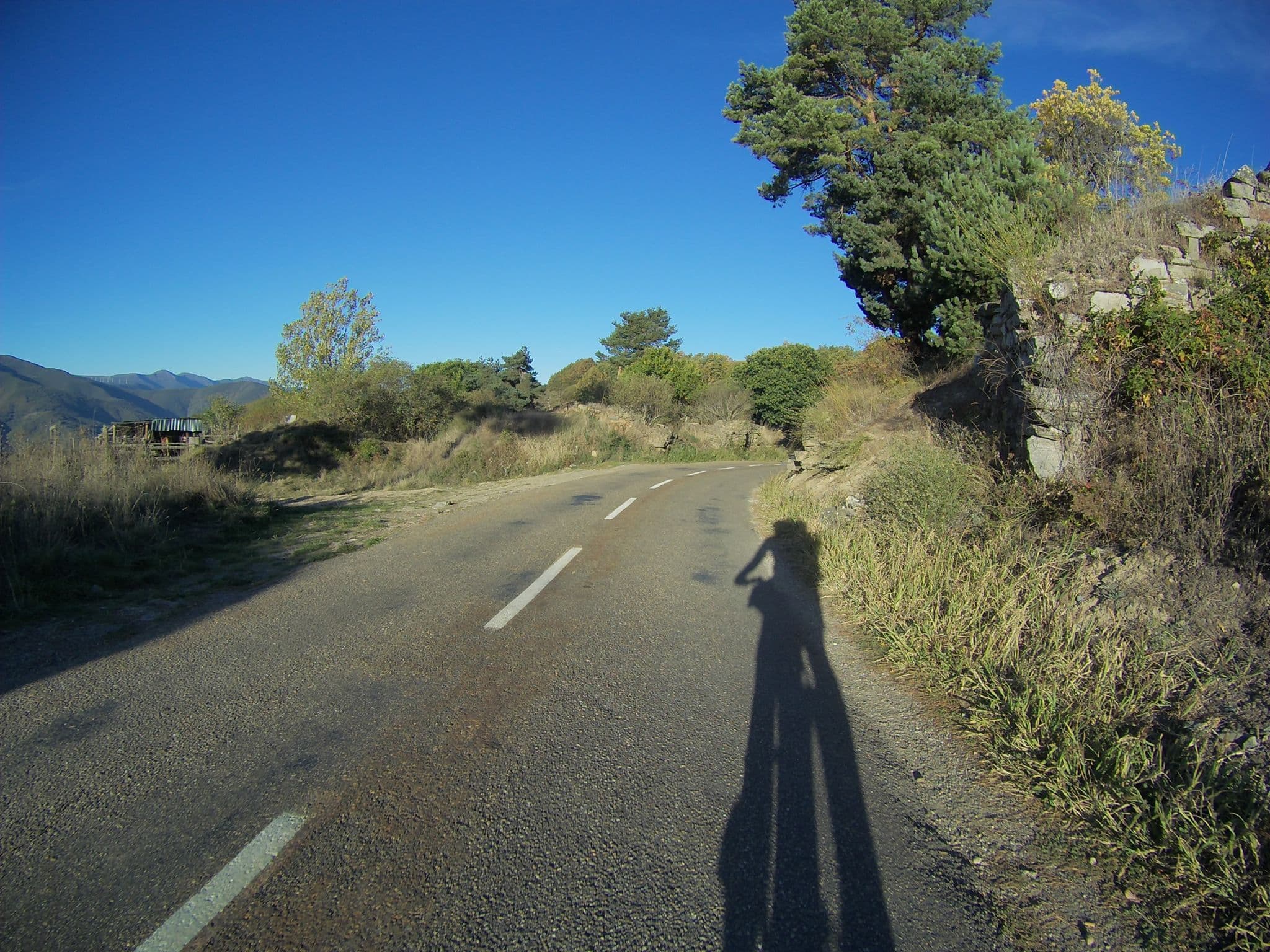 Street view near Albergue de Tomas, Castropodame — © camperxr (CC BY-SA · Mapillary)