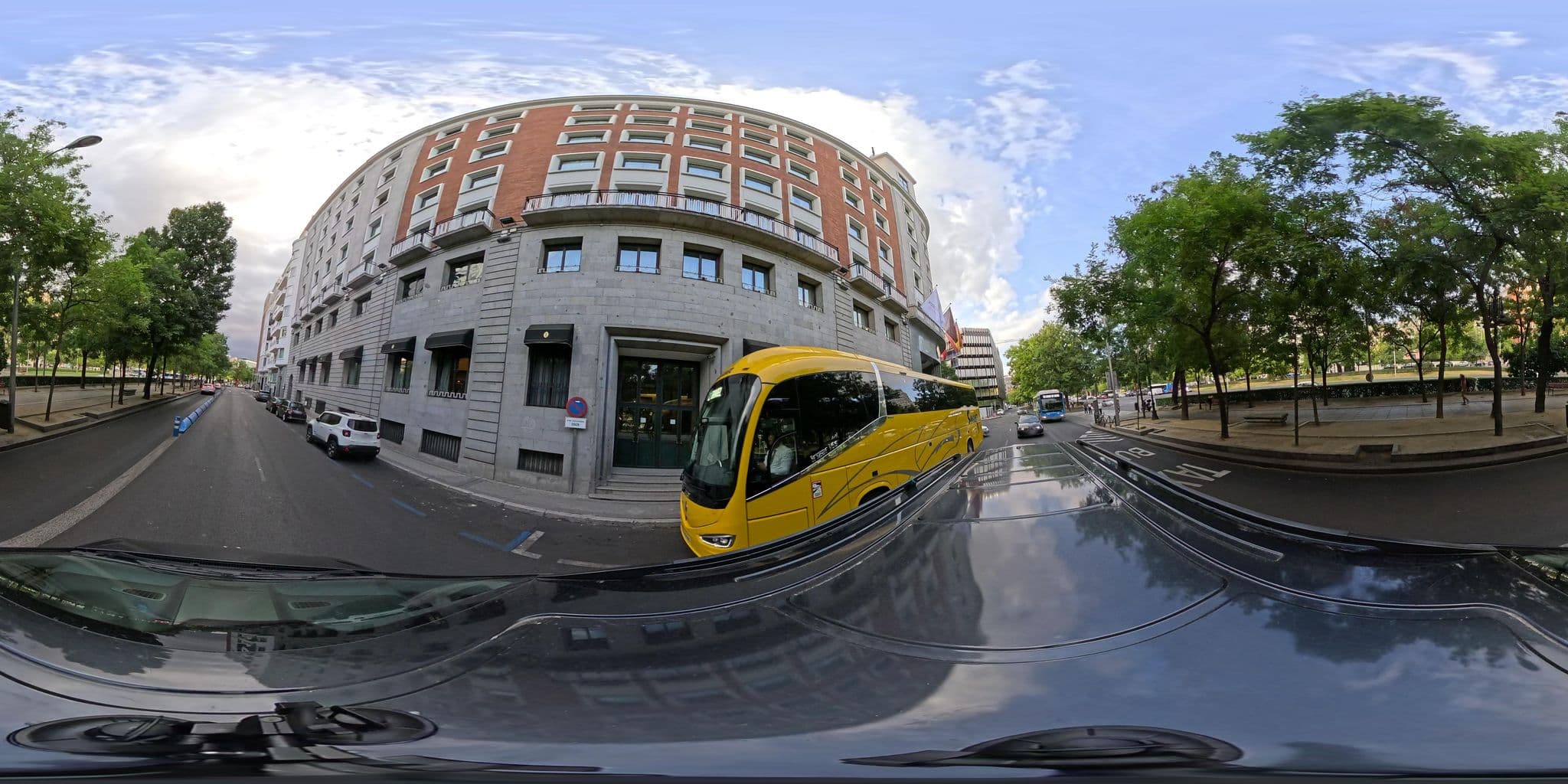 Street view near Hotel Intercontinental, Almagro — © seraq (CC BY-SA · Mapillary)