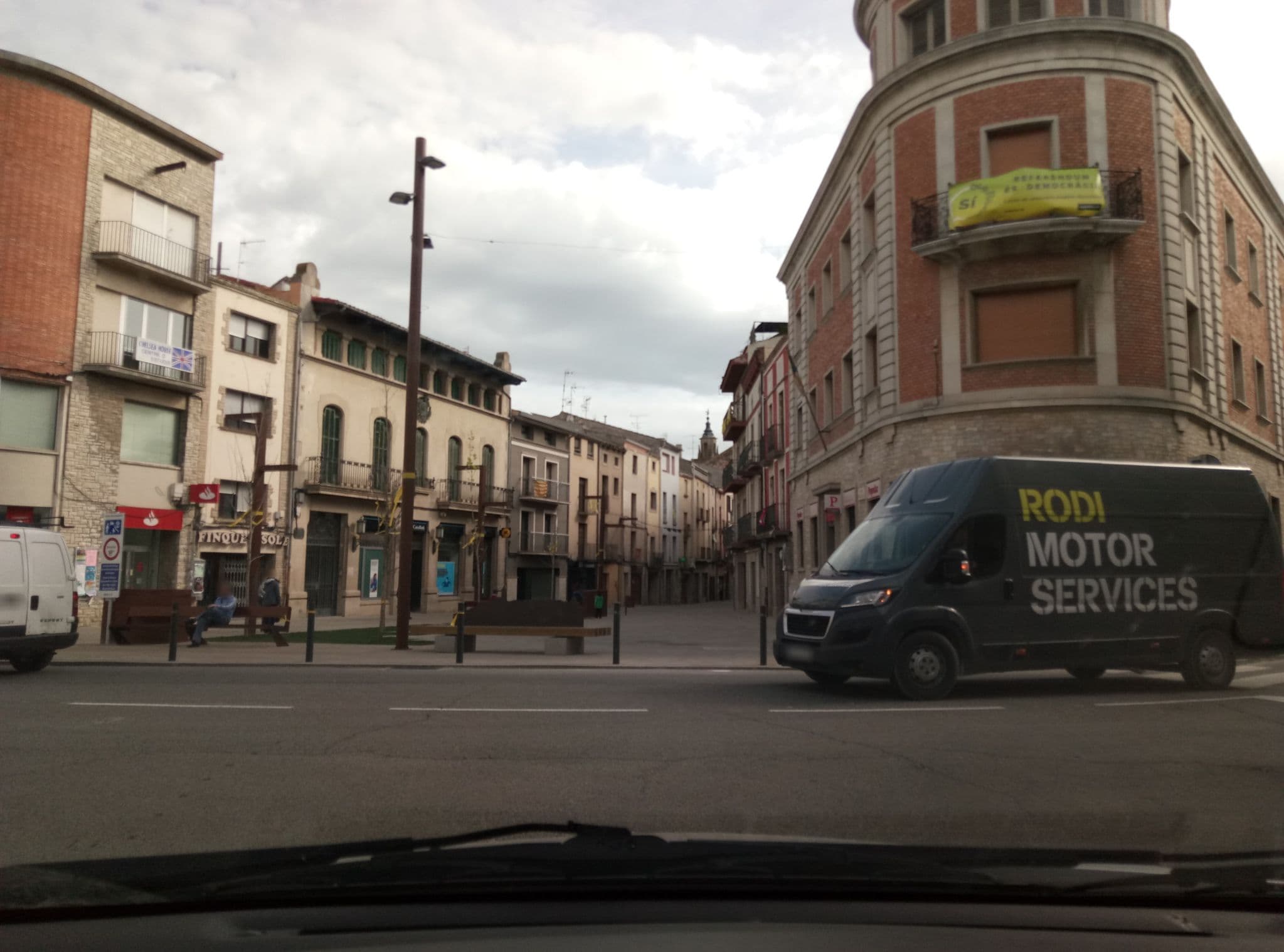 Street view near Hostal Bonavista, Cervera — © lomas5262 (CC BY-SA · Mapillary)