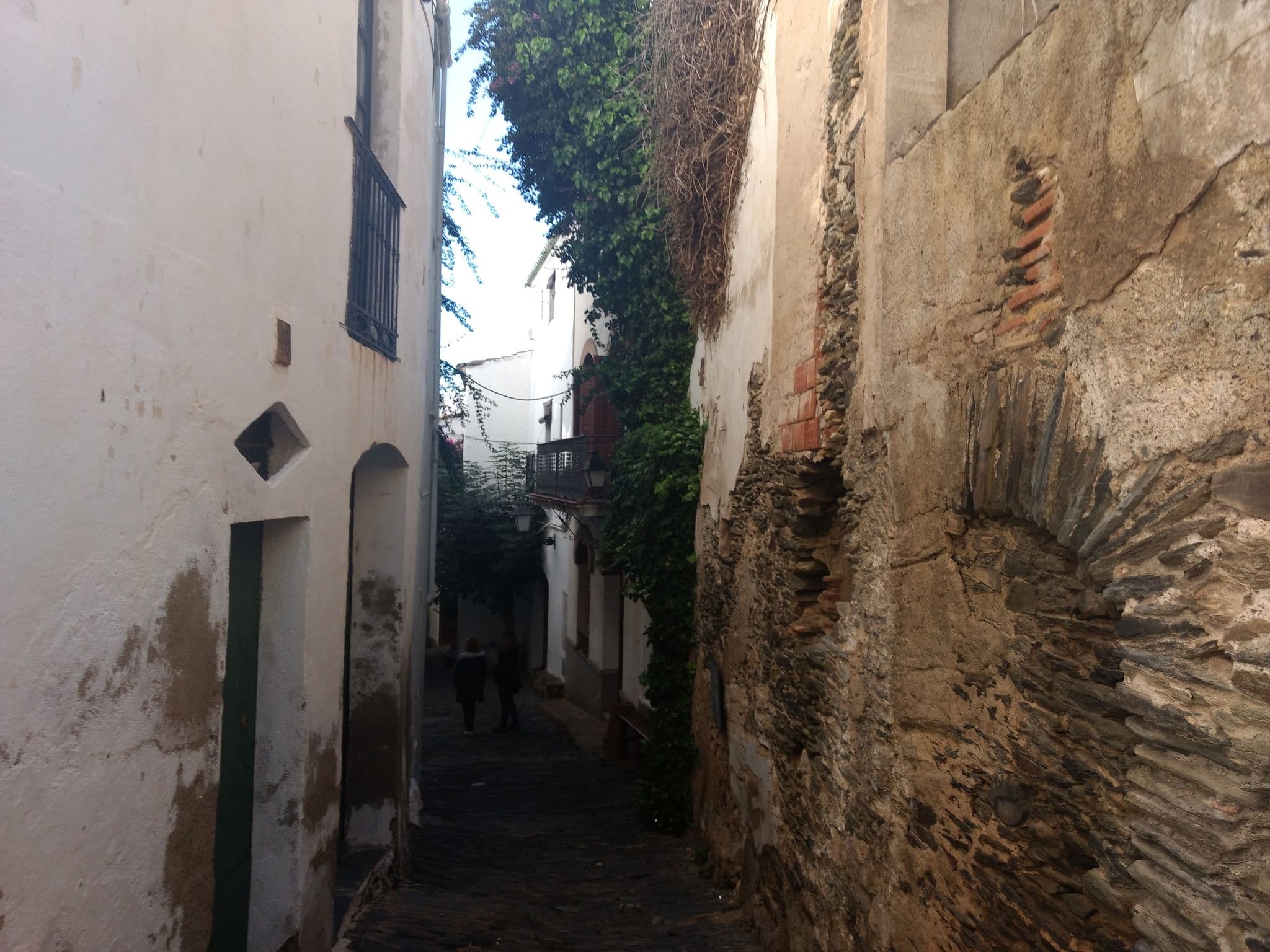 Street view near Hostal Vehi, Cadaqués — © yod4z (CC BY-SA · Mapillary)