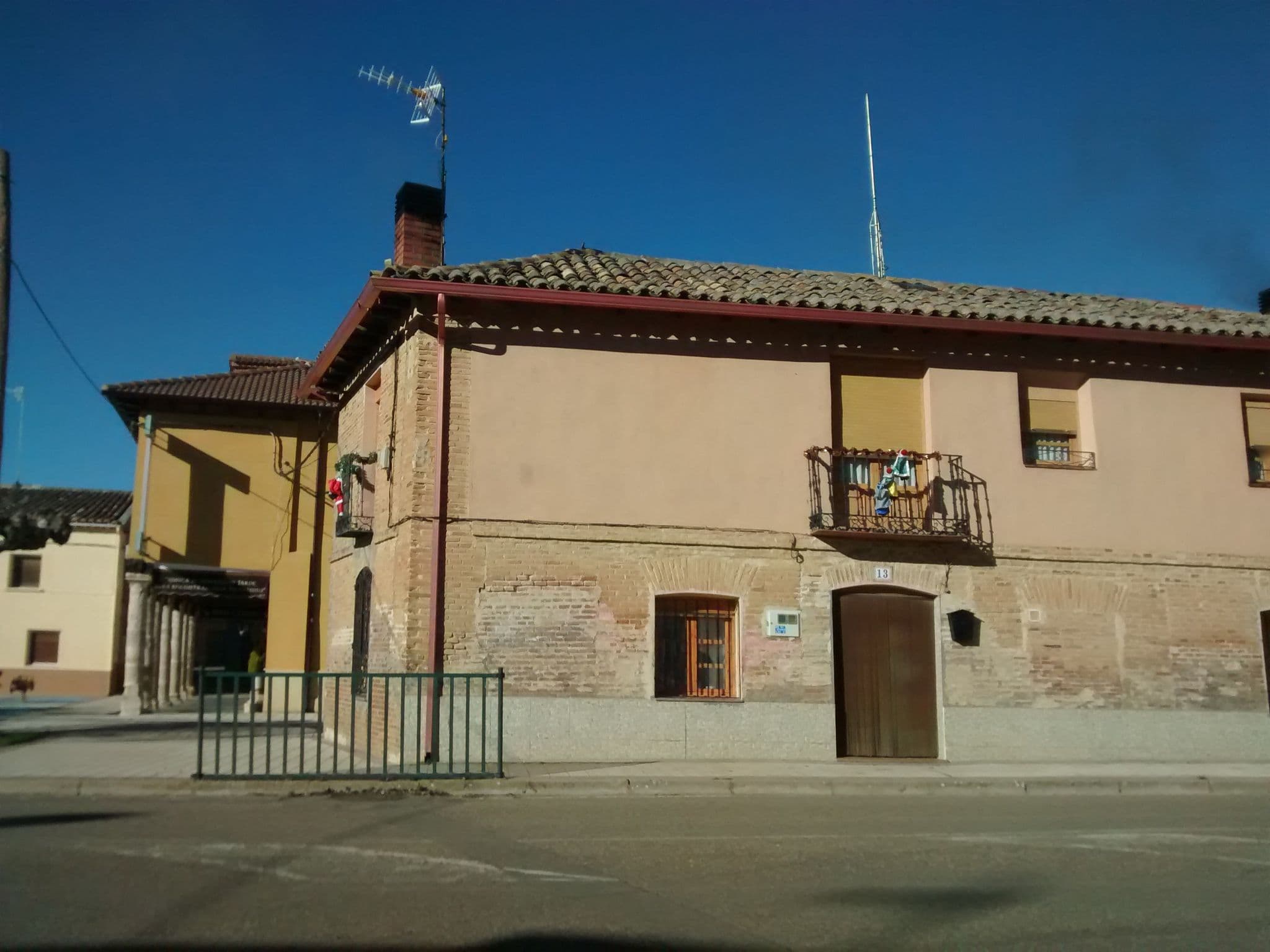 Street view near Albergue Betania, Astudillo — © egofer (CC BY-SA · Mapillary)