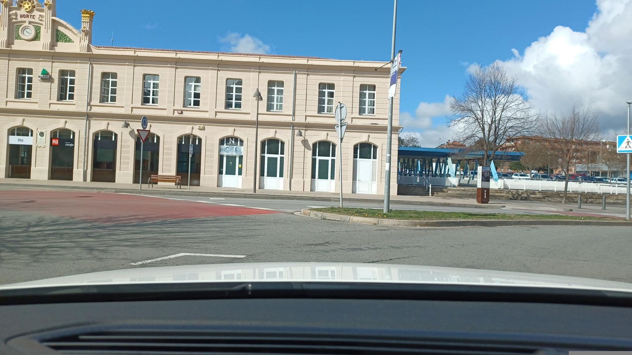 Street view near Estació del Nord, Vic — © normanm (CC BY-SA · Mapillary)