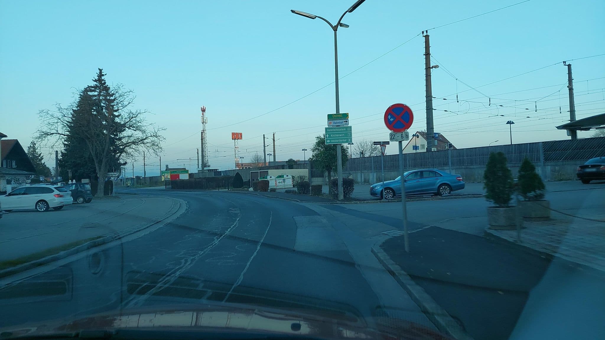 Street view near Hotel Innviertlerhof, Sankt Dionysen — © gzin (CC BY-SA · Mapillary)