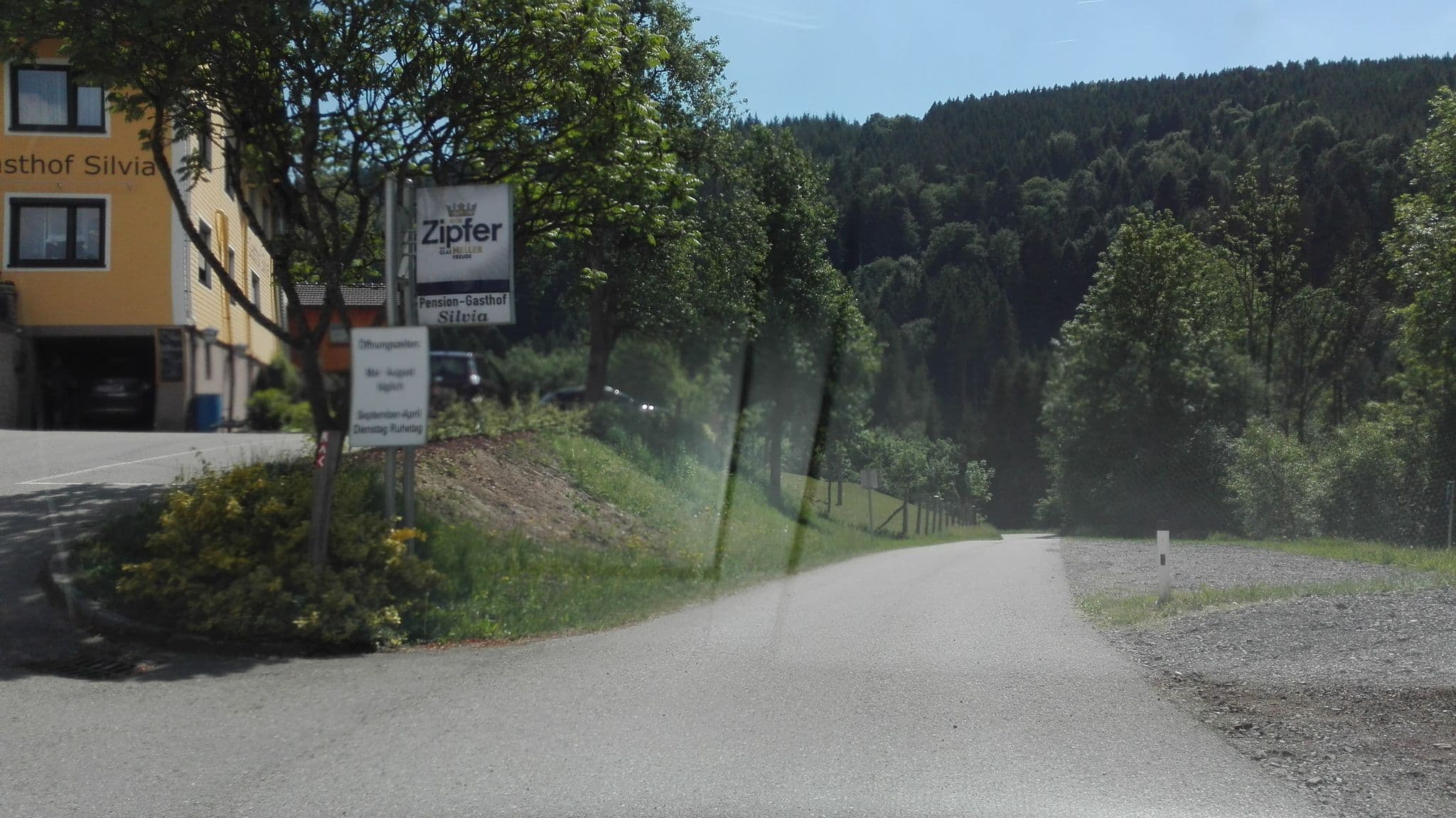 Street view near Pension Silvia, Waizenkirchen — © suriv (CC BY-SA · Mapillary)