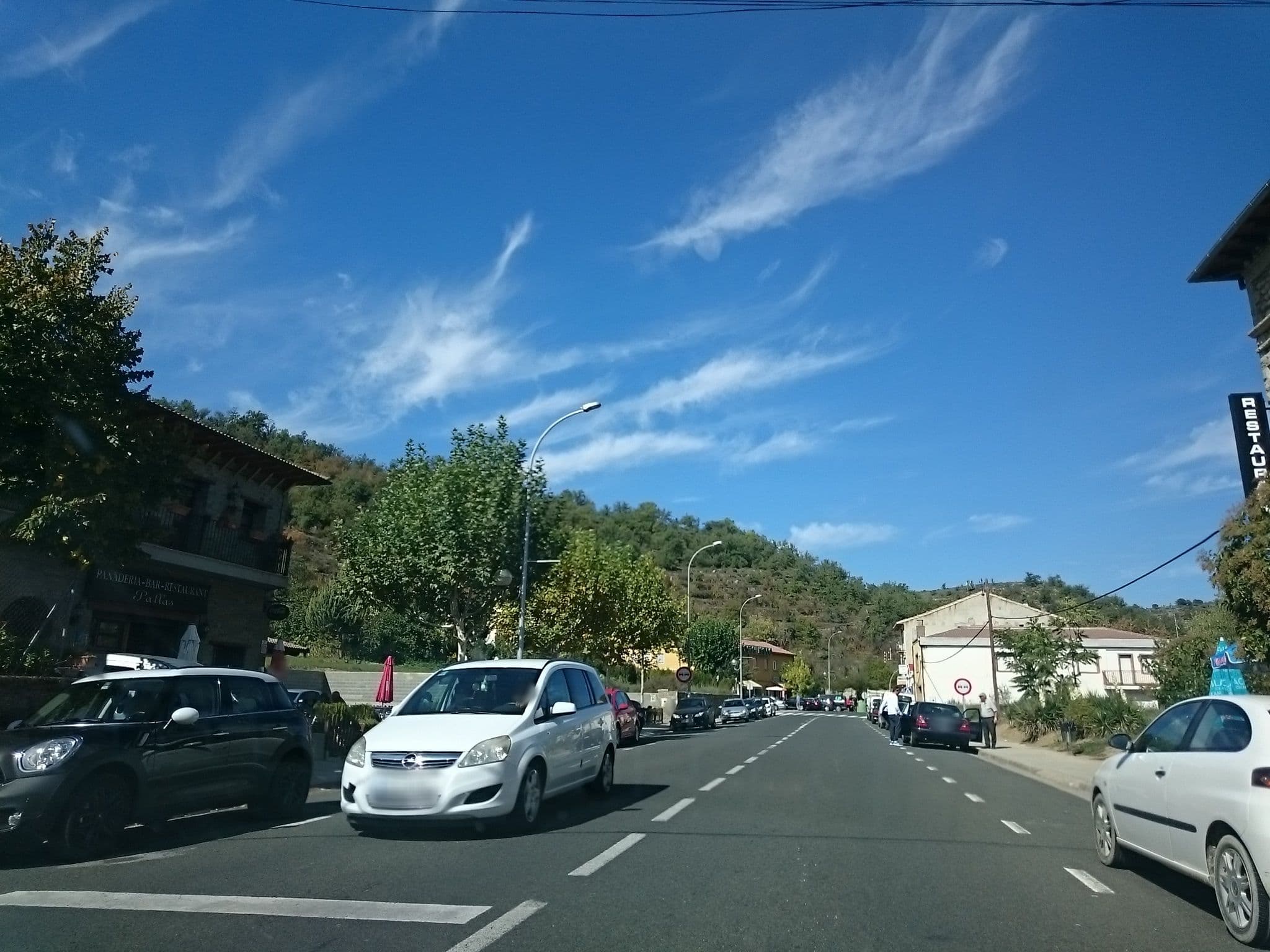 Street view near Condes de Ribagorza, Tremp — © yopaseopor (CC BY-SA · Mapillary)