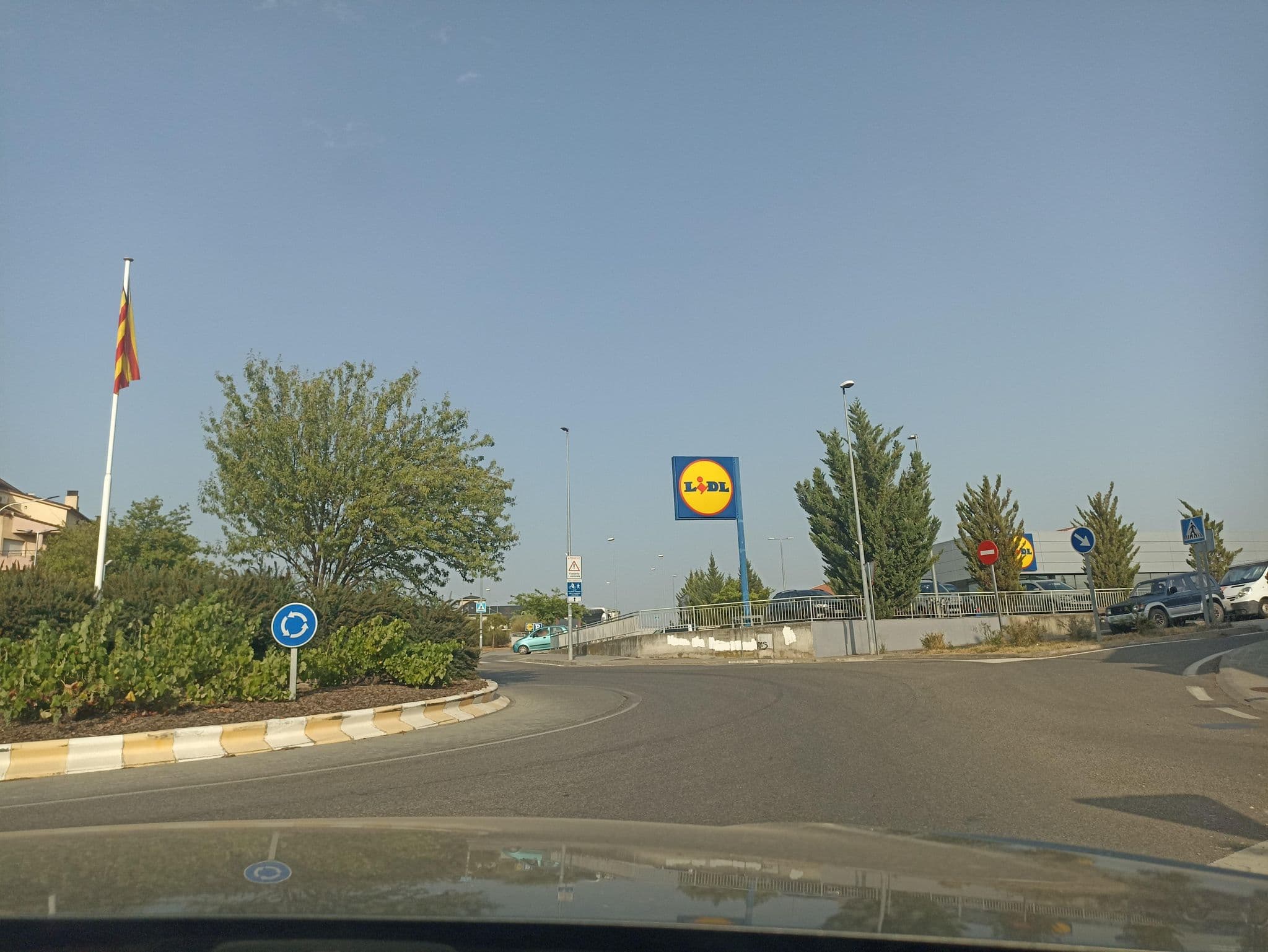 Street view near Hostal Crisami, Solsona — © toniserra (CC BY-SA · Mapillary)