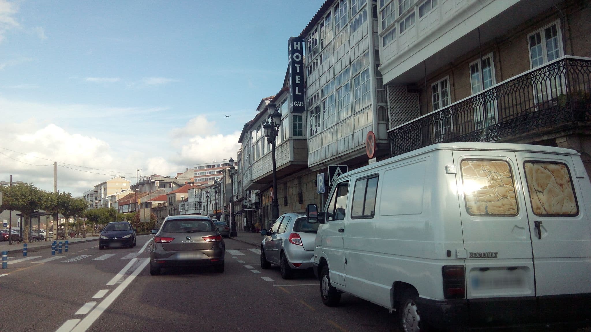 Street view near Cais, Baiona — © sumarin (CC BY-SA · Mapillary)