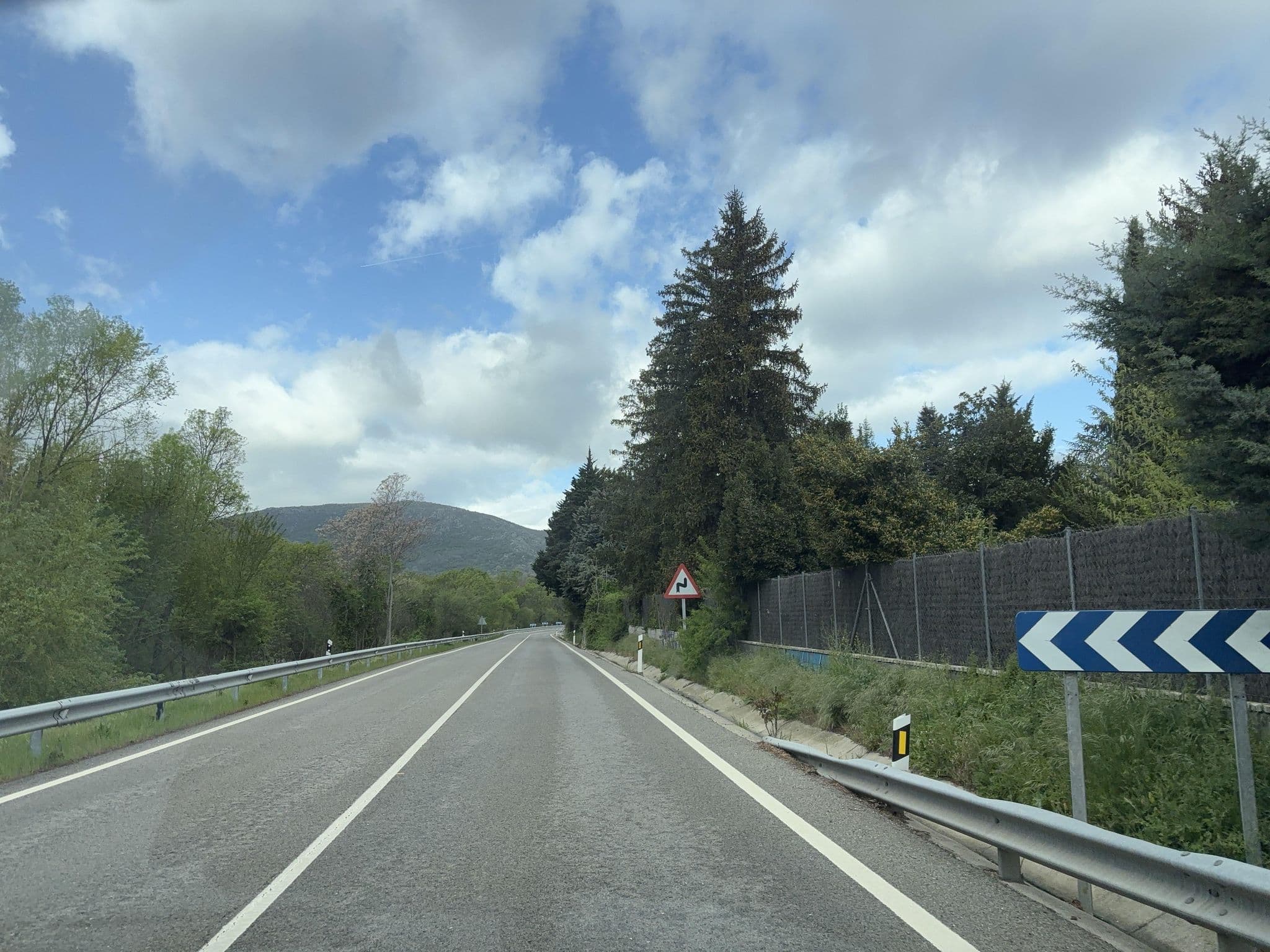 Street view near finca Gerardo, El Escorial — © seraq (CC BY-SA · Mapillary)